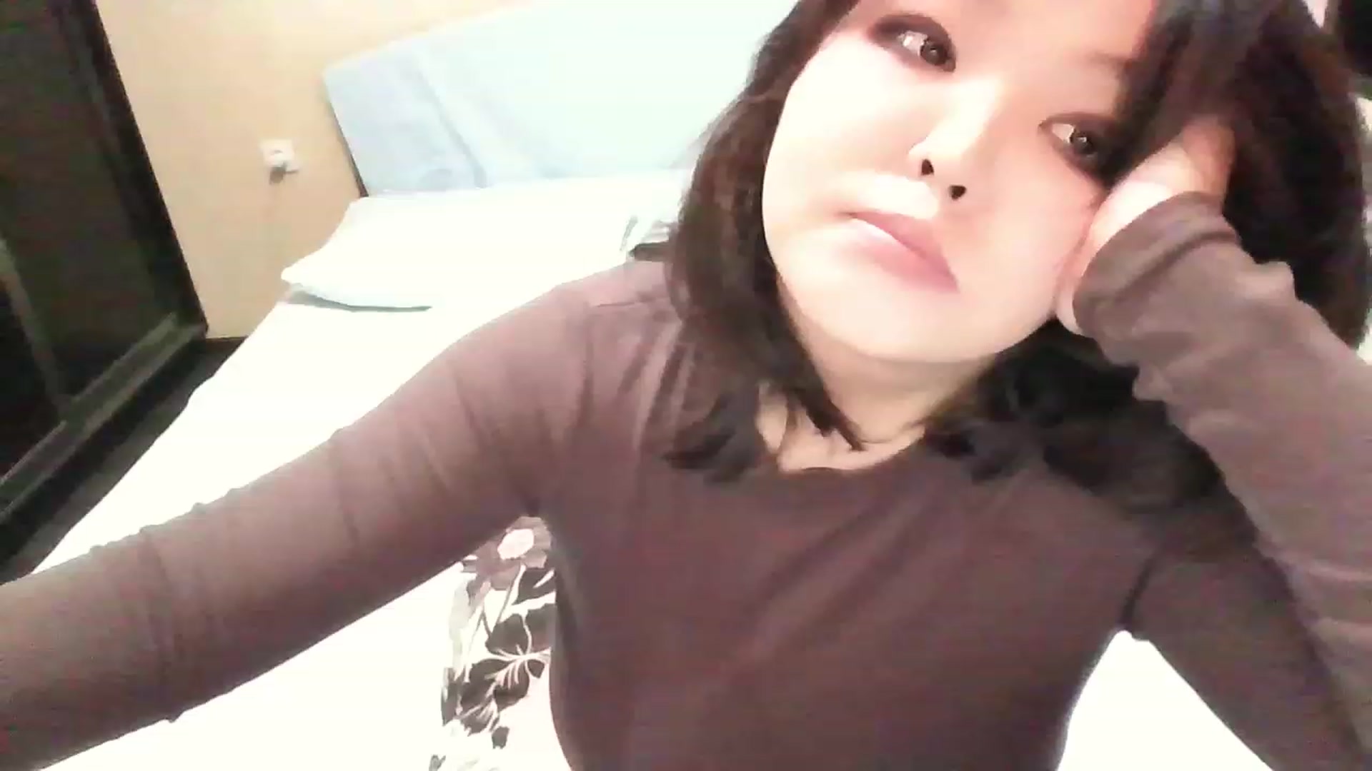 Gallery image thumbnail from MaiChubbyFace's myfreecams stream on, 12/02/2022, 15:54 image 1 of 20