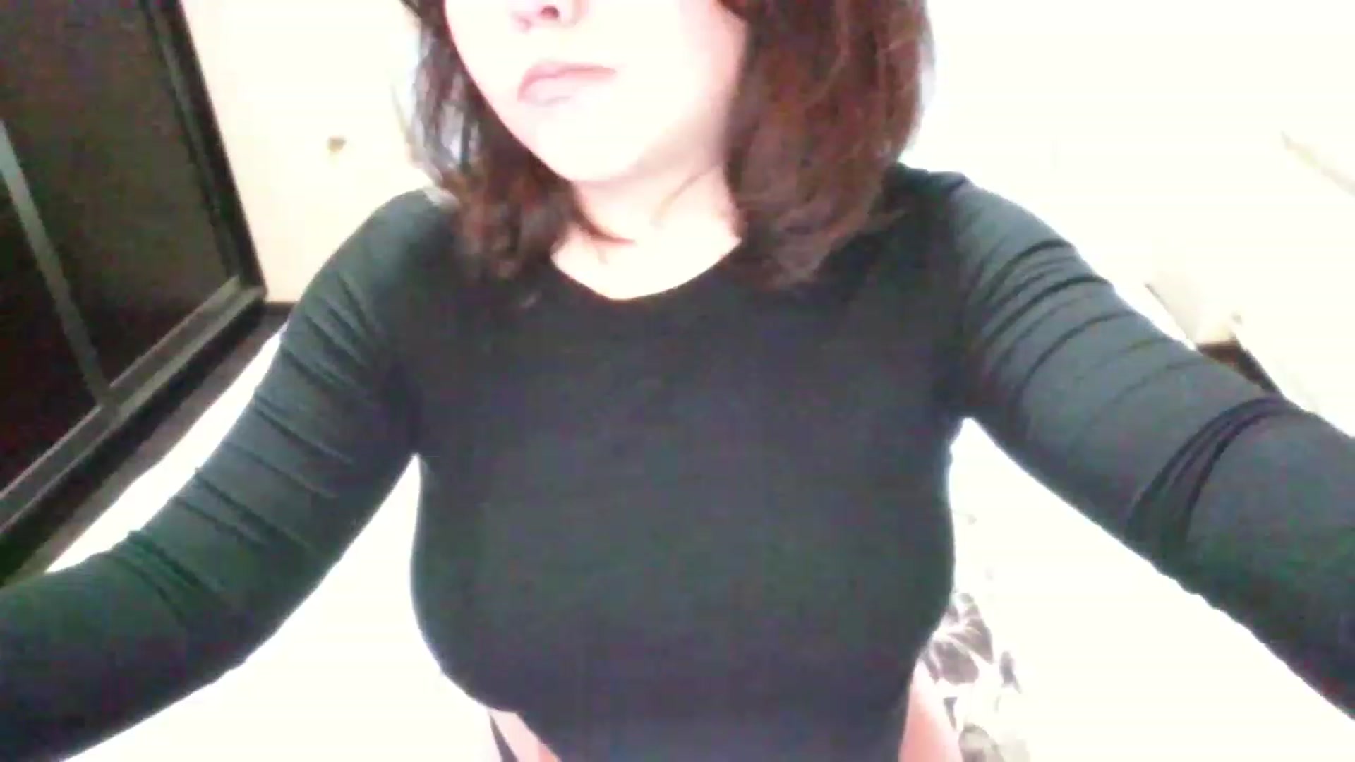 Gallery image thumbnail from MaiChubbyFace's myfreecams stream on, 12/04/2022, 12:25 image 2 of 20