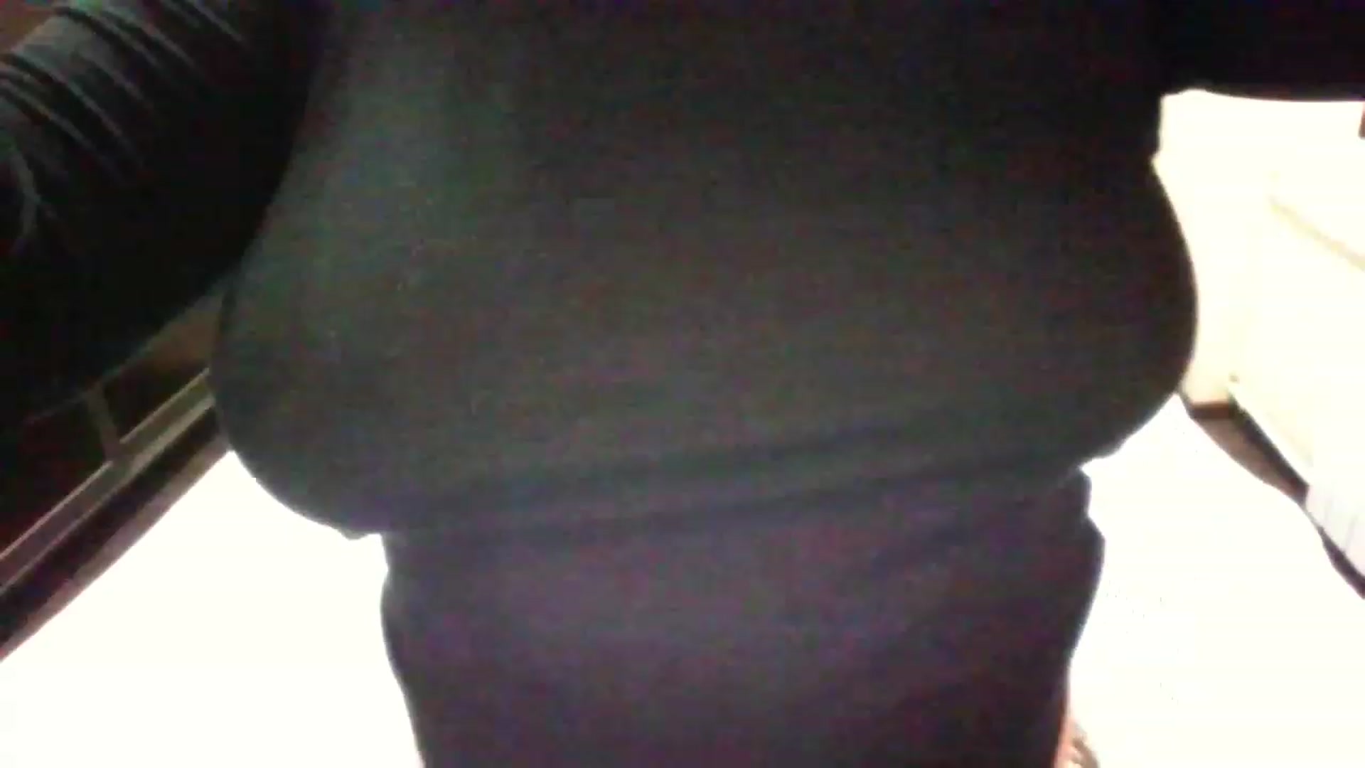 Gallery image thumbnail from MaiChubbyFace's myfreecams stream on, 12/04/2022, 14:23 image 10 of 20