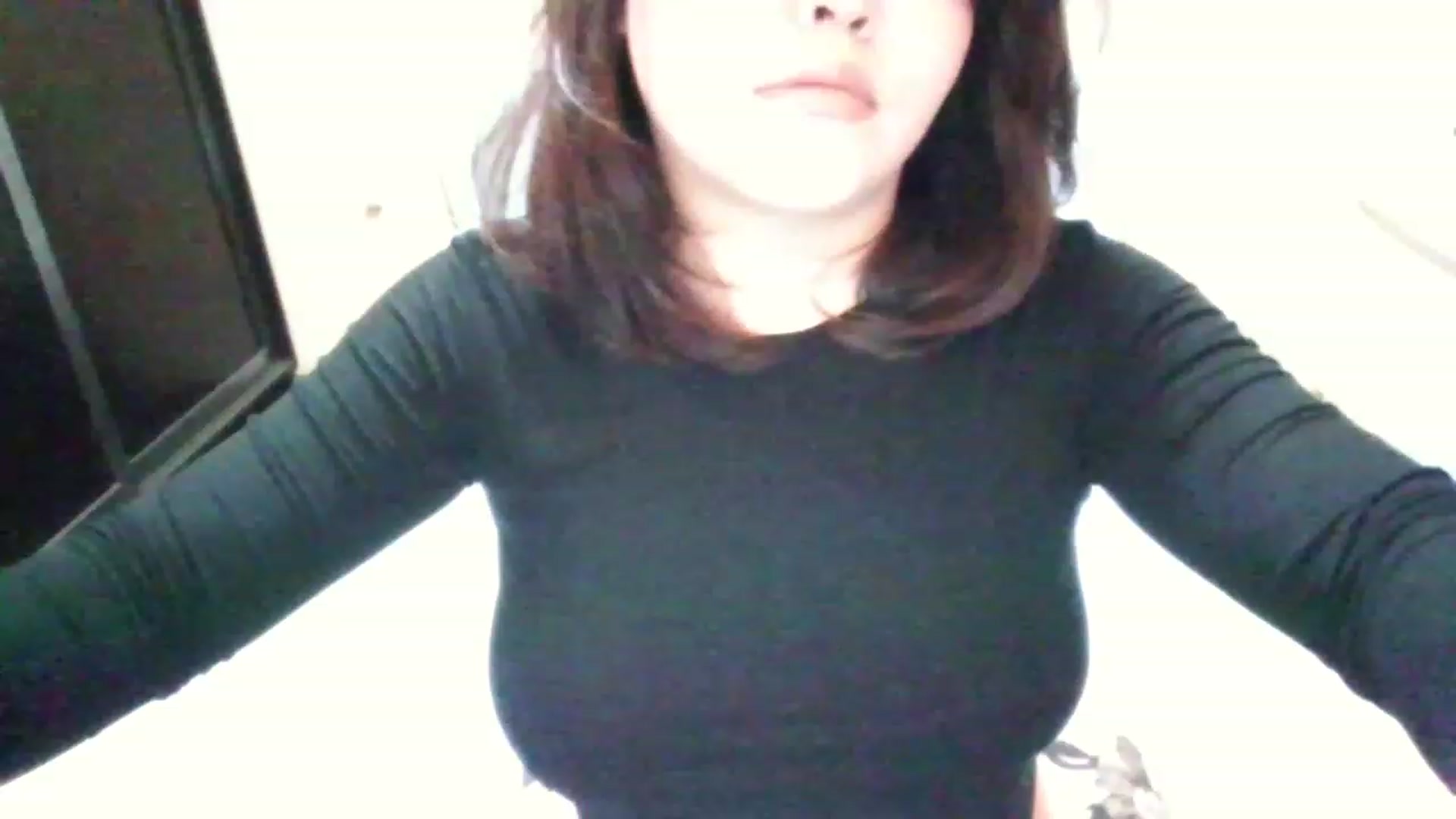 Gallery image thumbnail from MaiChubbyFace's myfreecams stream on, 12/04/2022, 14:23 image 7 of 20