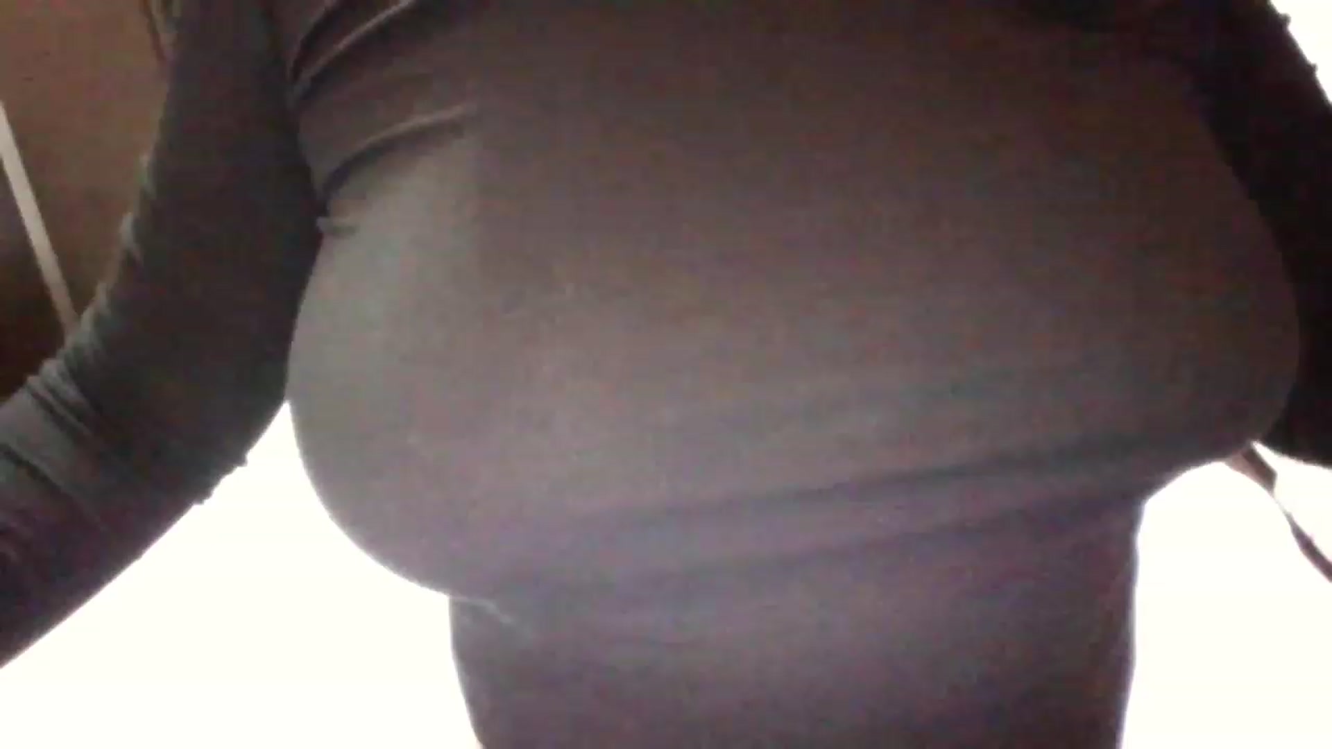 Gallery image thumbnail from MaiChubbyFace's myfreecams stream on, 12/04/2022, 14:23 image 8 of 20