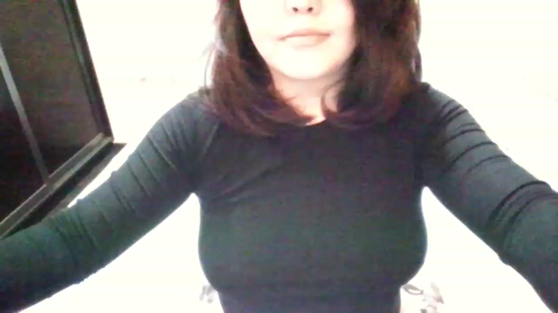 Gallery image thumbnail from MaiChubbyFace's myfreecams stream on, 12/04/2022, 14:23 image 6 of 20