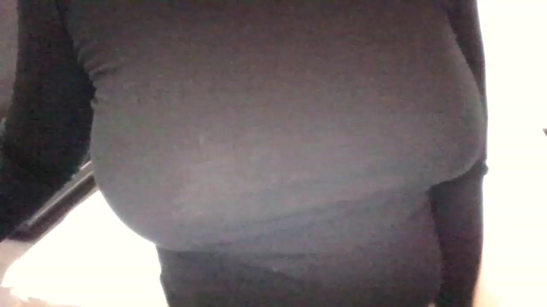 Gallery image thumbnail from MaiChubbyFace's myfreecams stream on, 12/04/2022, 15:14 image 11 of 20