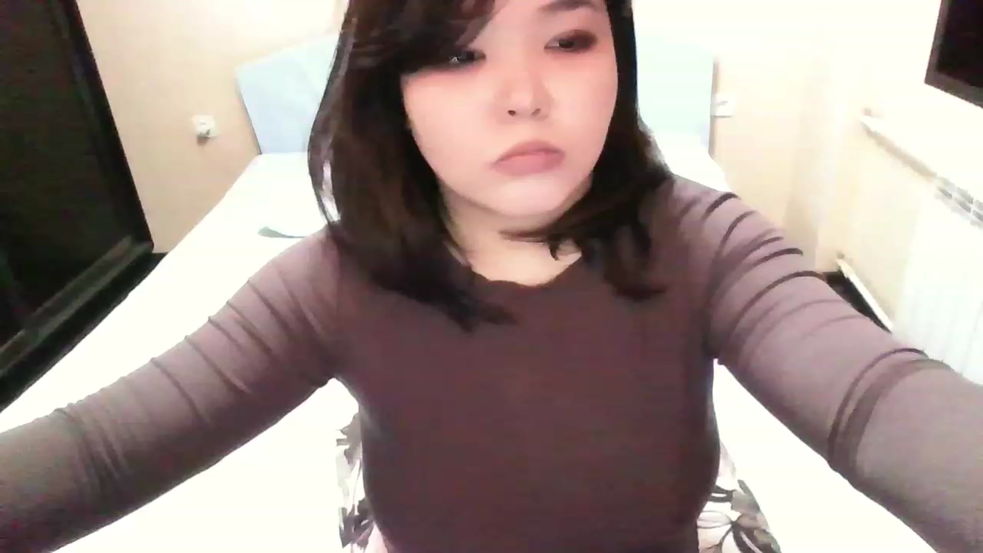 Gallery image thumbnail from MaiChubbyFace's myfreecams stream on, 12/09/2022, 12:31 image 19 of 20