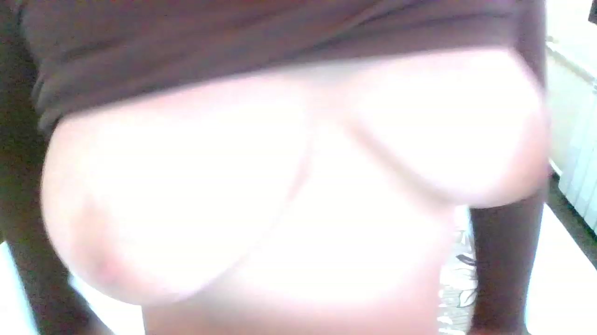 Gallery image thumbnail from MaiChubbyFace's myfreecams stream on, 12/11/2022, 08:59 image 11 of 20