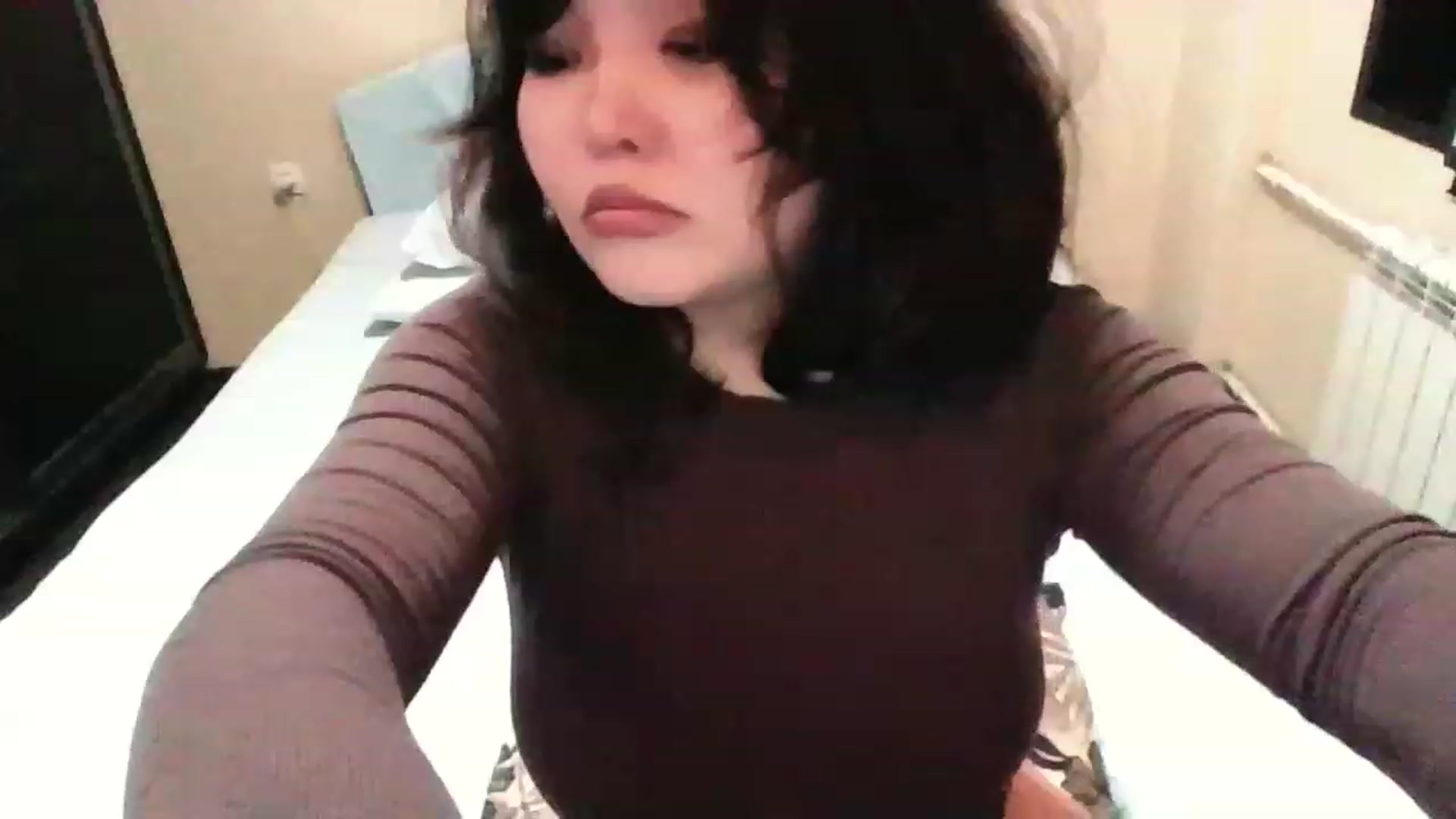Gallery image thumbnail from MaiChubbyFace's myfreecams stream on, 12/15/2022, 15:54 image 19 of 20