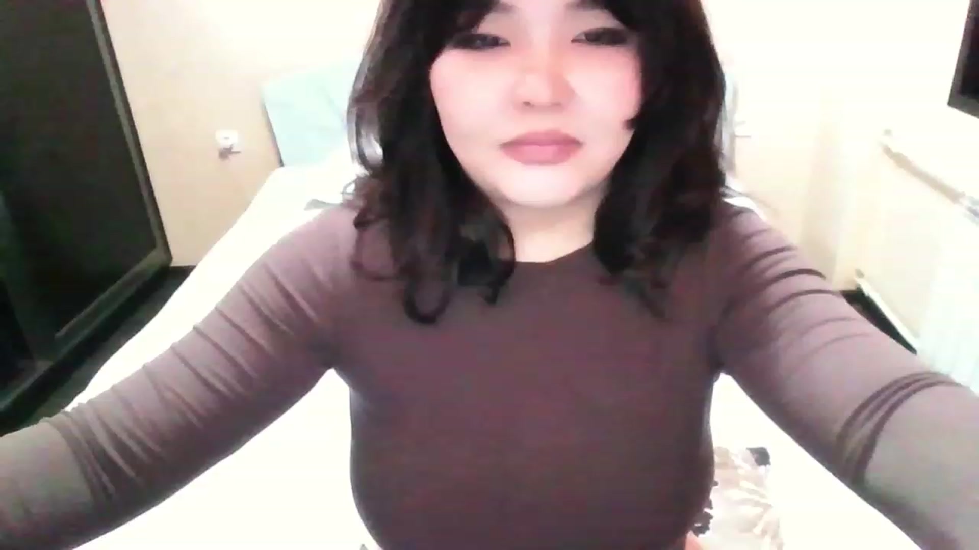 Gallery image thumbnail from MaiChubbyFace's myfreecams stream on, 12/15/2022, 15:54 image 1 of 20