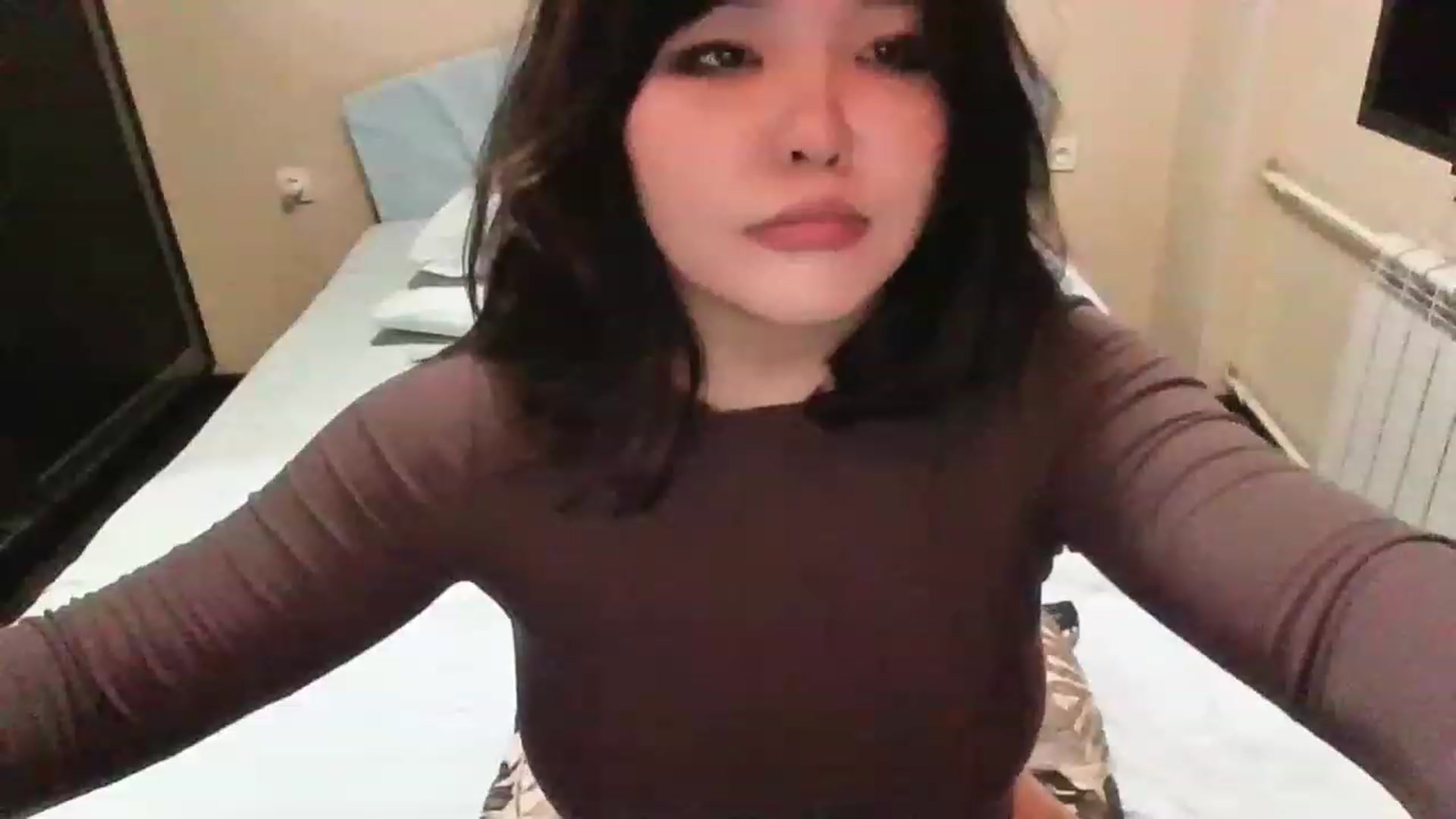Gallery image thumbnail from MaiChubbyFace's myfreecams stream on, 12/15/2022, 15:54 image 14 of 20