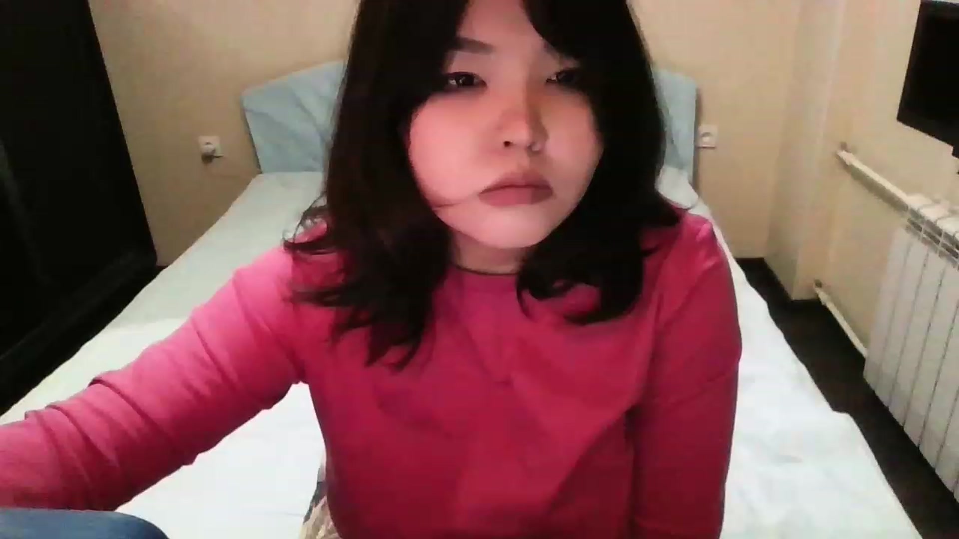 Gallery image thumbnail from MaiChubbyFace's myfreecams stream on, 12/20/2022, 17:05 image 13 of 20