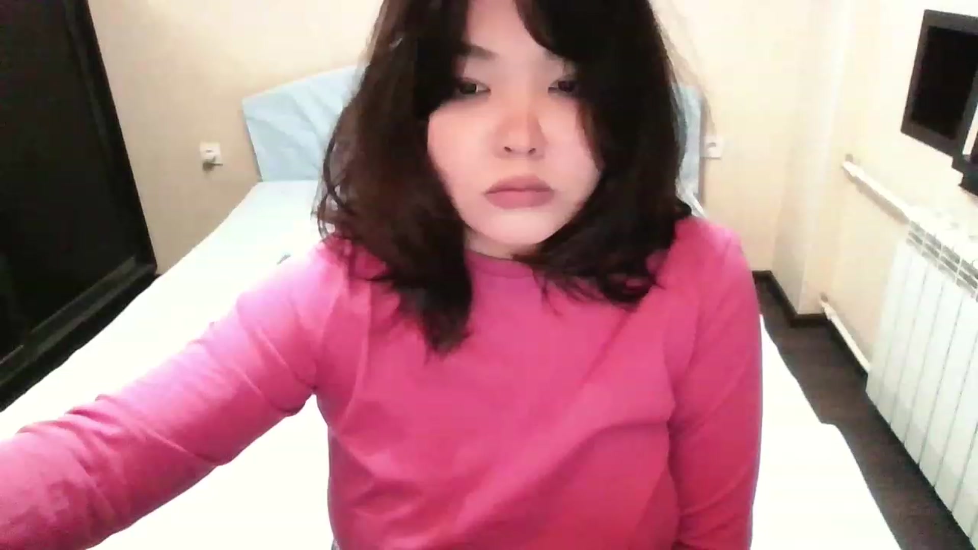 Gallery image thumbnail from MaiChubbyFace's myfreecams stream on, 12/20/2022, 17:05 image 2 of 20