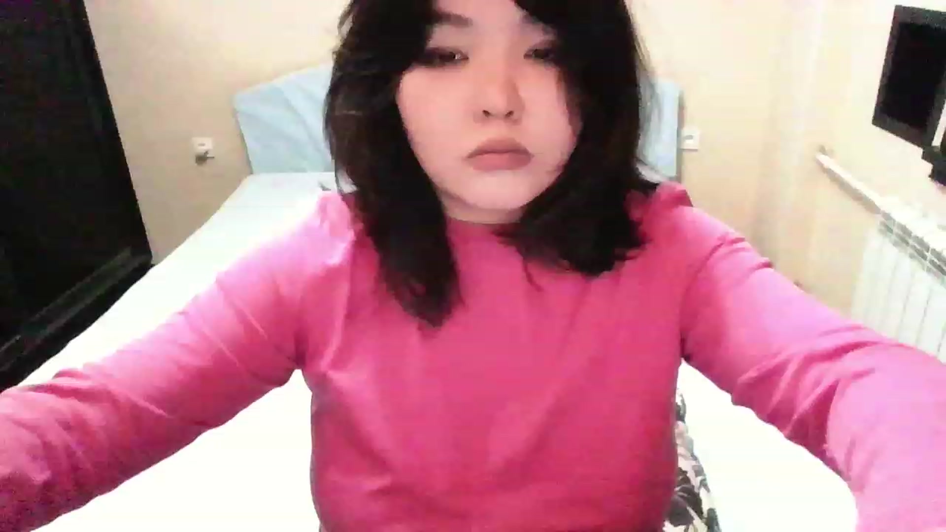 Gallery image thumbnail from MaiChubbyFace's myfreecams stream on, 12/20/2022, 17:05 image 1 of 20