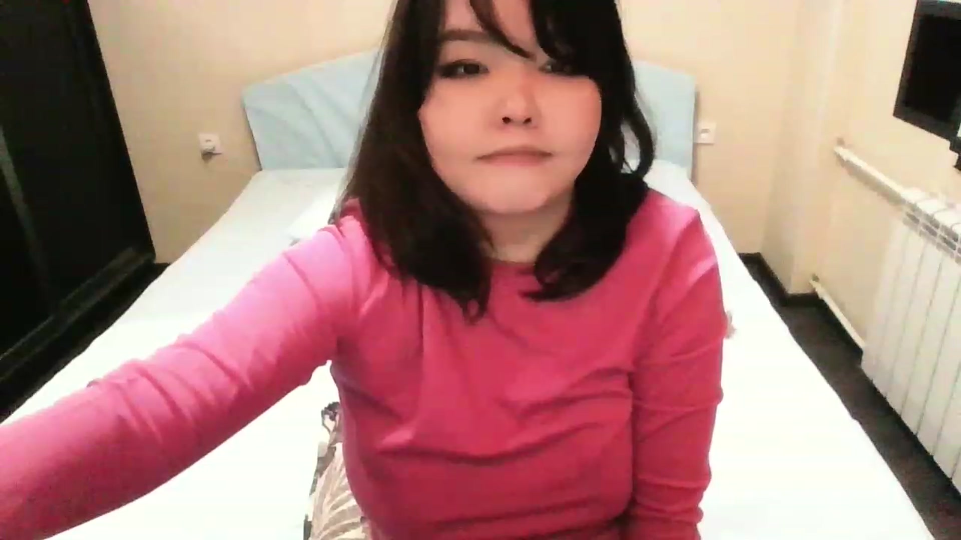 Gallery image thumbnail from MaiChubbyFace's myfreecams stream on, 12/20/2022, 19:06 image 12 of 20