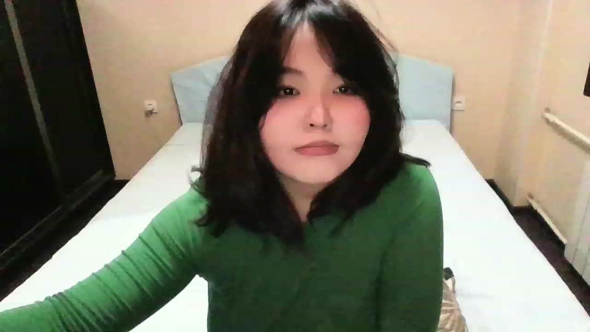 Gallery image thumbnail from MaiChubbyFace's myfreecams stream on, 12/22/2022, 18:24 image 15 of 20