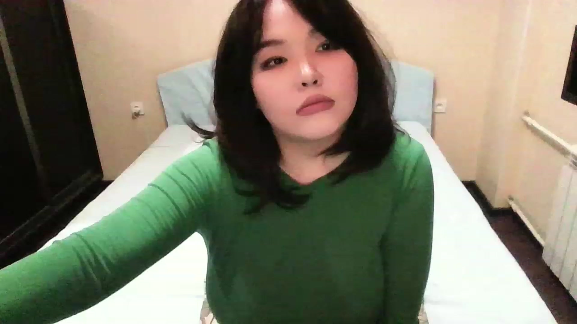Gallery image thumbnail from MaiChubbyFace's myfreecams stream on, 12/22/2022, 18:24 image 10 of 20
