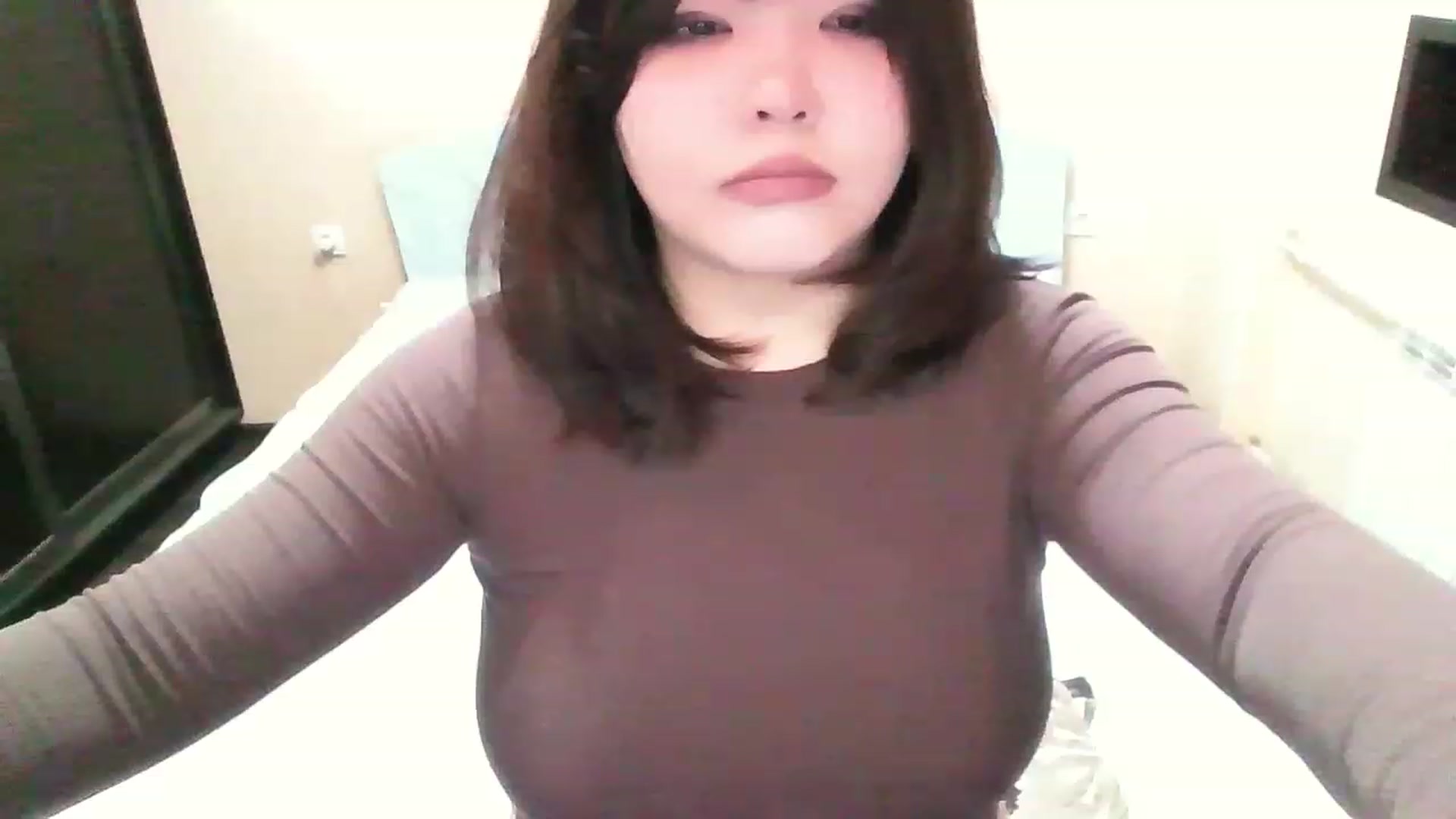 Gallery image thumbnail from MaiChubbyFace's myfreecams stream on, 12/22/2022, 23:23 image 7 of 20
