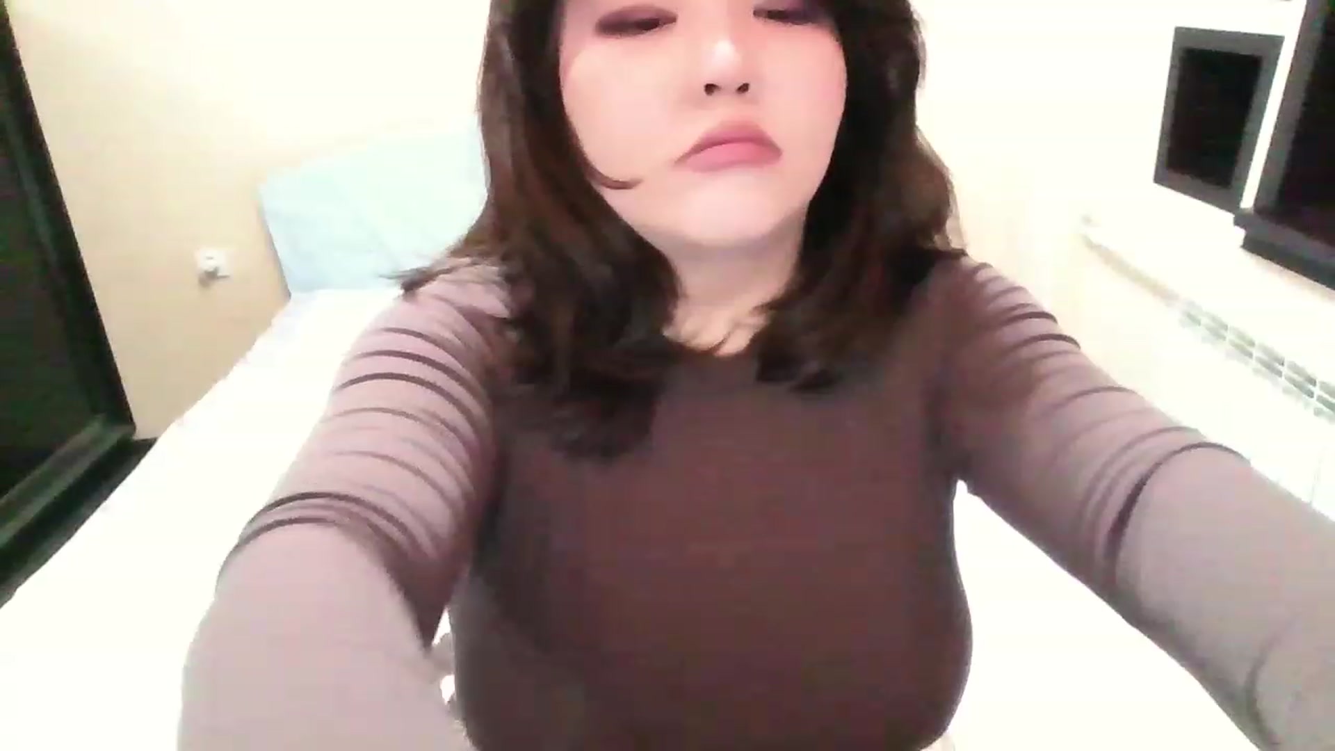 Gallery image thumbnail from MaiChubbyFace's myfreecams stream on, 12/24/2022, 19:44 image 20 of 20