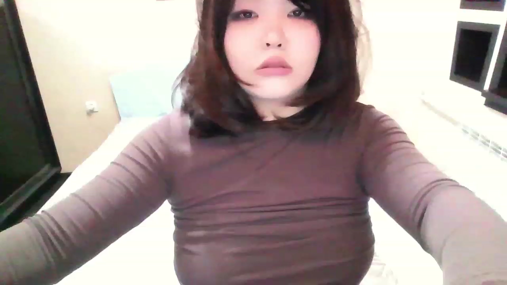 Gallery image thumbnail from MaiChubbyFace's myfreecams stream on, 12/24/2022, 19:44 image 9 of 20