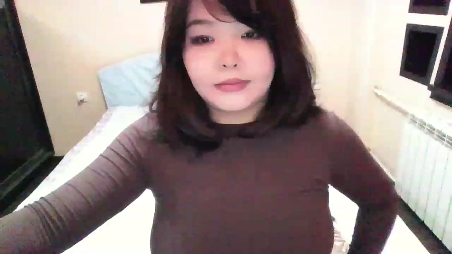 Gallery image thumbnail from MaiChubbyFace's myfreecams stream on, 12/24/2022, 19:44 image 6 of 20