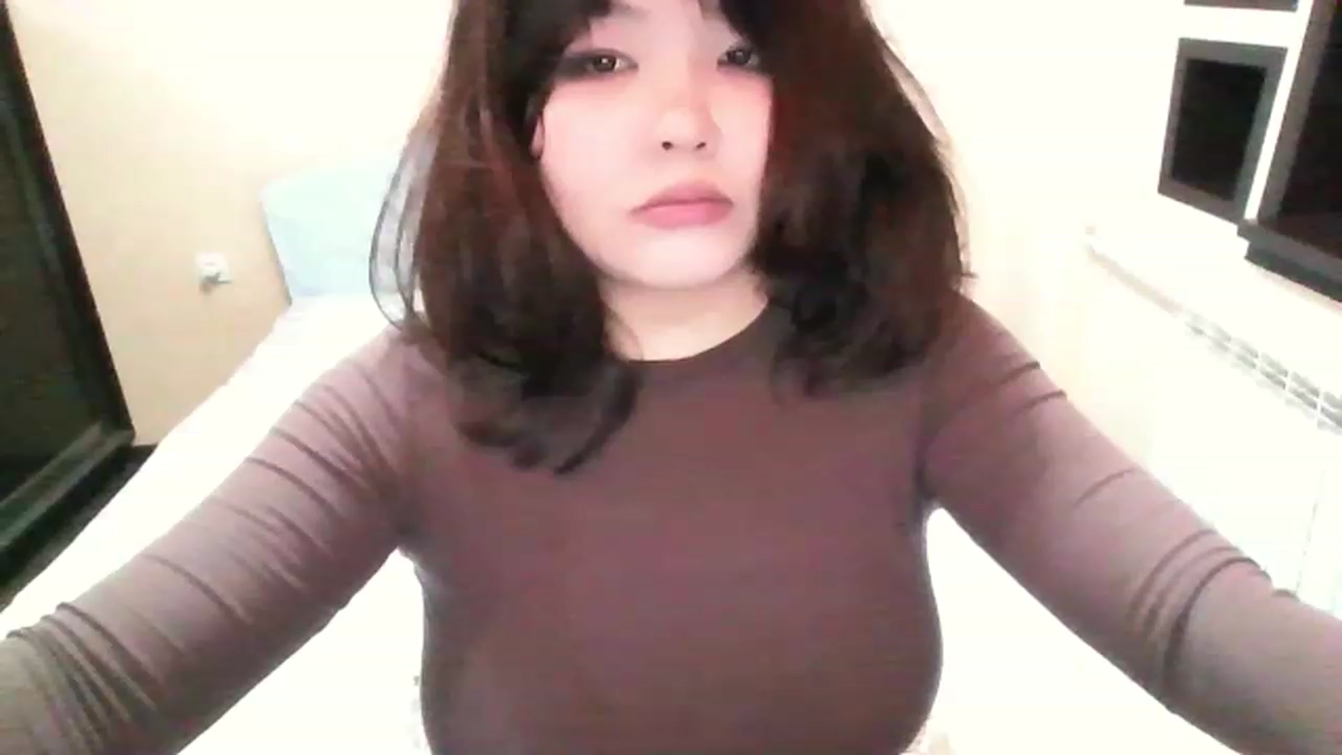 Gallery image thumbnail from MaiChubbyFace's myfreecams stream on, 12/24/2022, 20:55 image 1 of 20