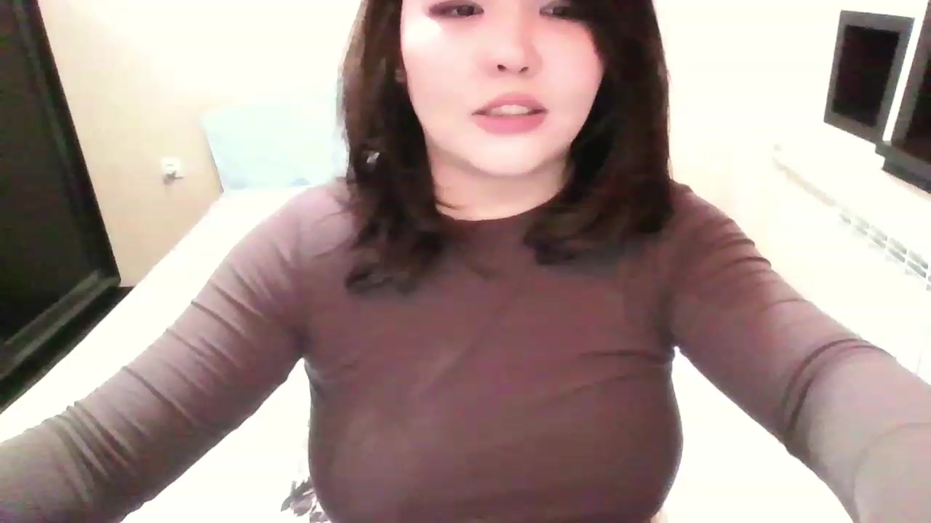 Gallery image thumbnail from MaiChubbyFace's myfreecams stream on, 12/24/2022, 22:03 image 5 of 20