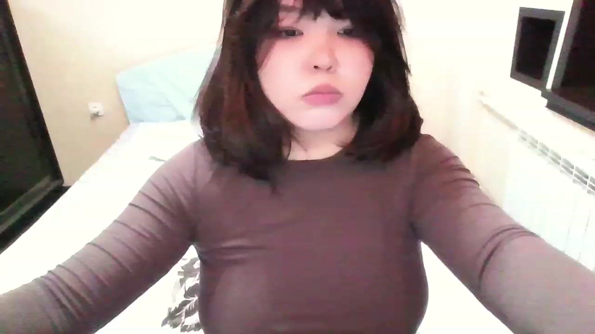 Gallery image thumbnail from MaiChubbyFace's myfreecams stream on, 12/24/2022, 22:03 image 17 of 20
