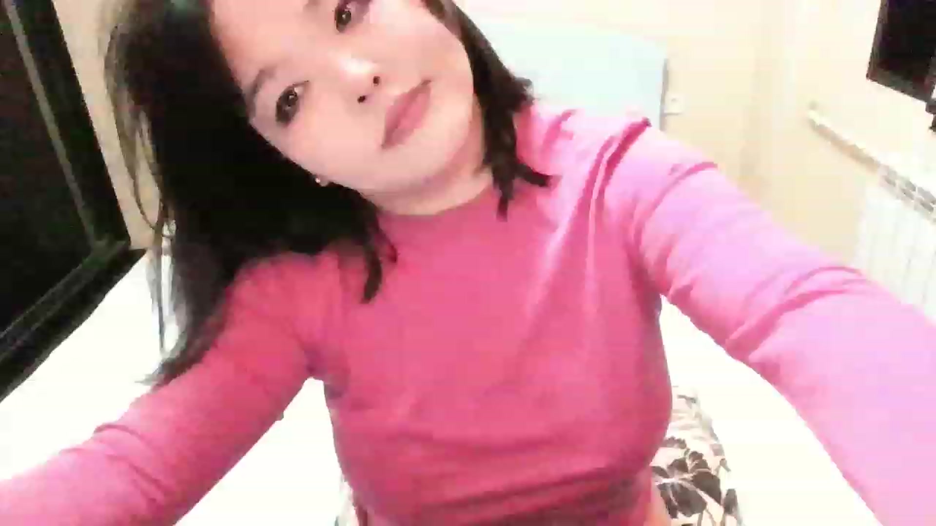 Gallery image thumbnail from MaiChubbyFace's myfreecams stream on, 12/25/2022, 19:48 image 19 of 20