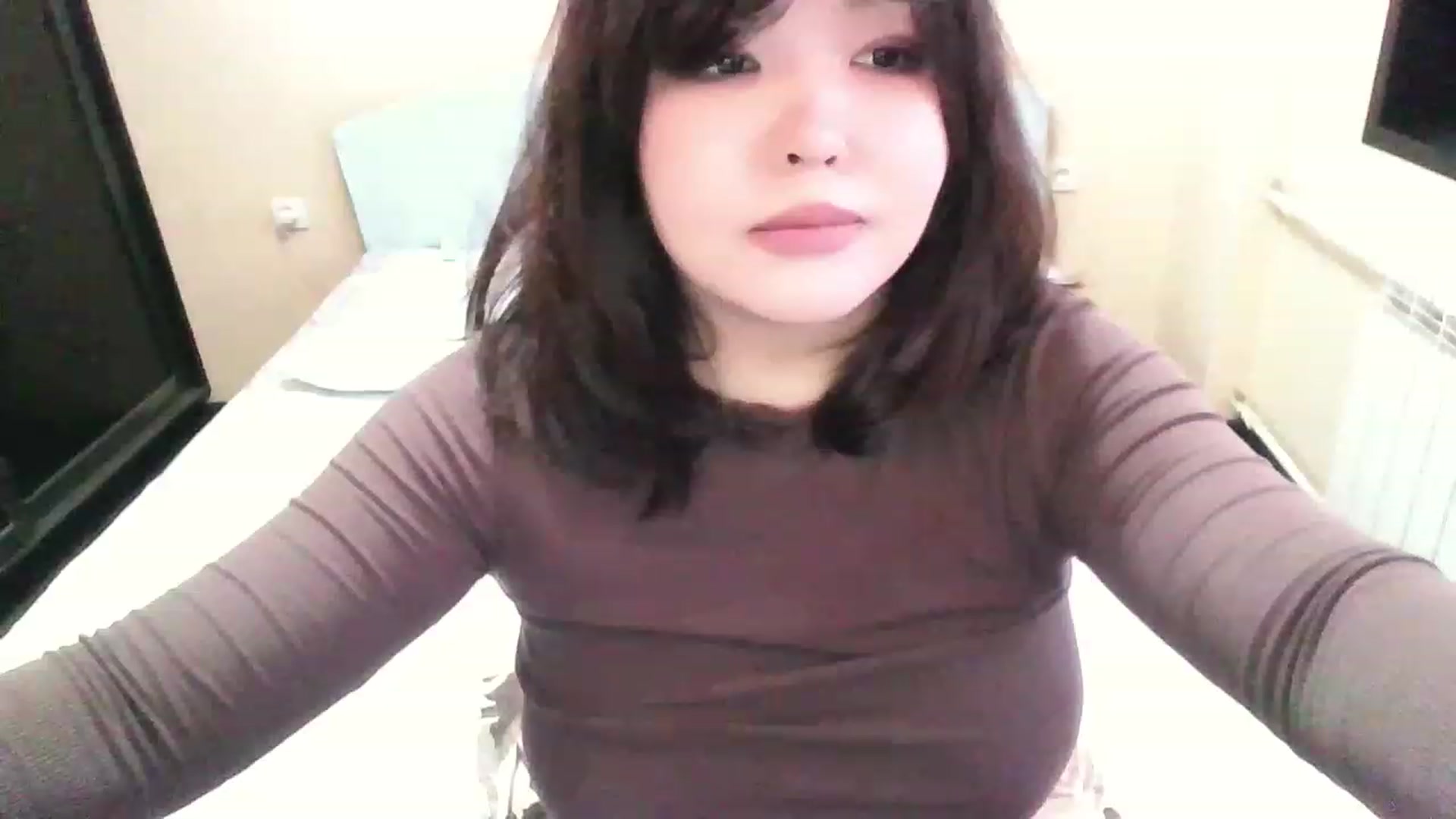 Gallery image thumbnail from MaiChubbyFace's myfreecams stream on, 12/28/2022, 08:54 image 11 of 20