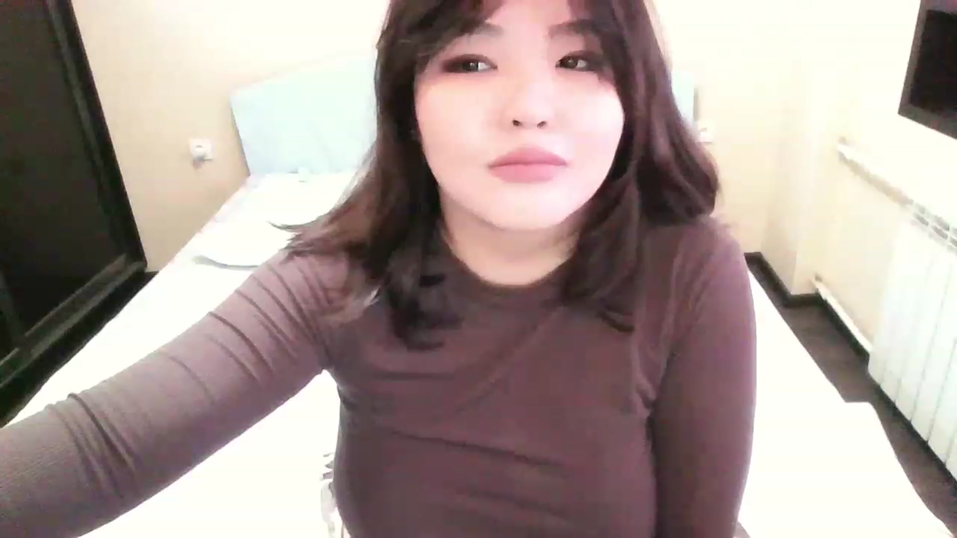 Gallery image thumbnail from MaiChubbyFace's myfreecams stream on, 12/28/2022, 08:54 image 19 of 20