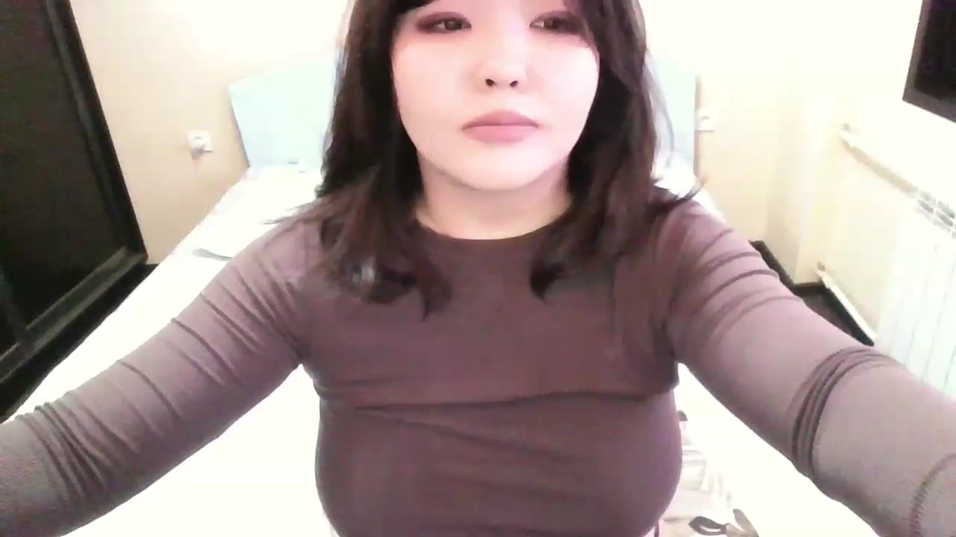 Gallery image thumbnail from MaiChubbyFace's myfreecams stream on, 12/28/2022, 08:54 image 16 of 20