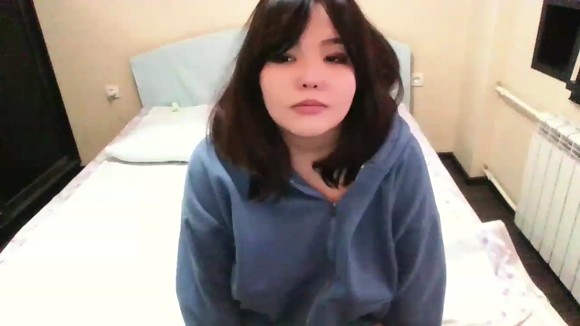 Gallery image thumbnail from MaiChubbyFace's myfreecams stream on, 12/28/2022, 10:10 image 18 of 20