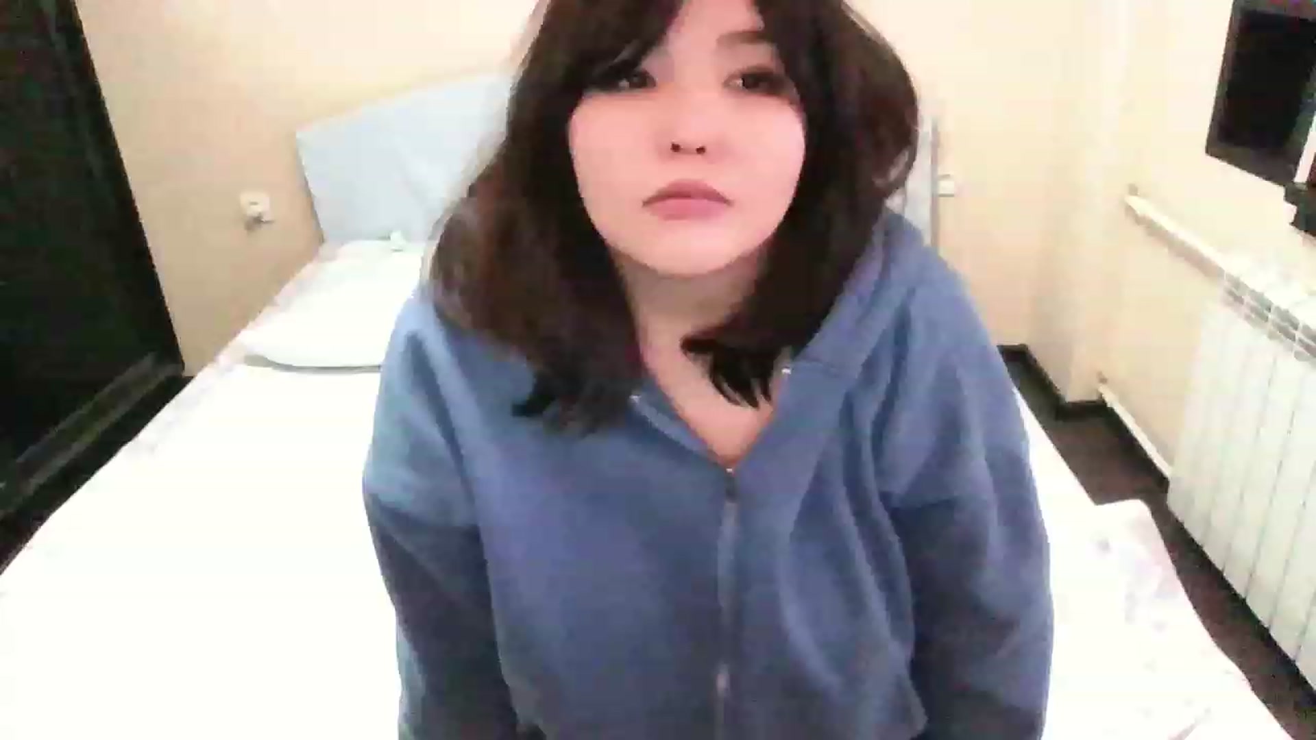 Gallery image thumbnail from MaiChubbyFace's myfreecams stream on, 12/28/2022, 10:10 image 19 of 20