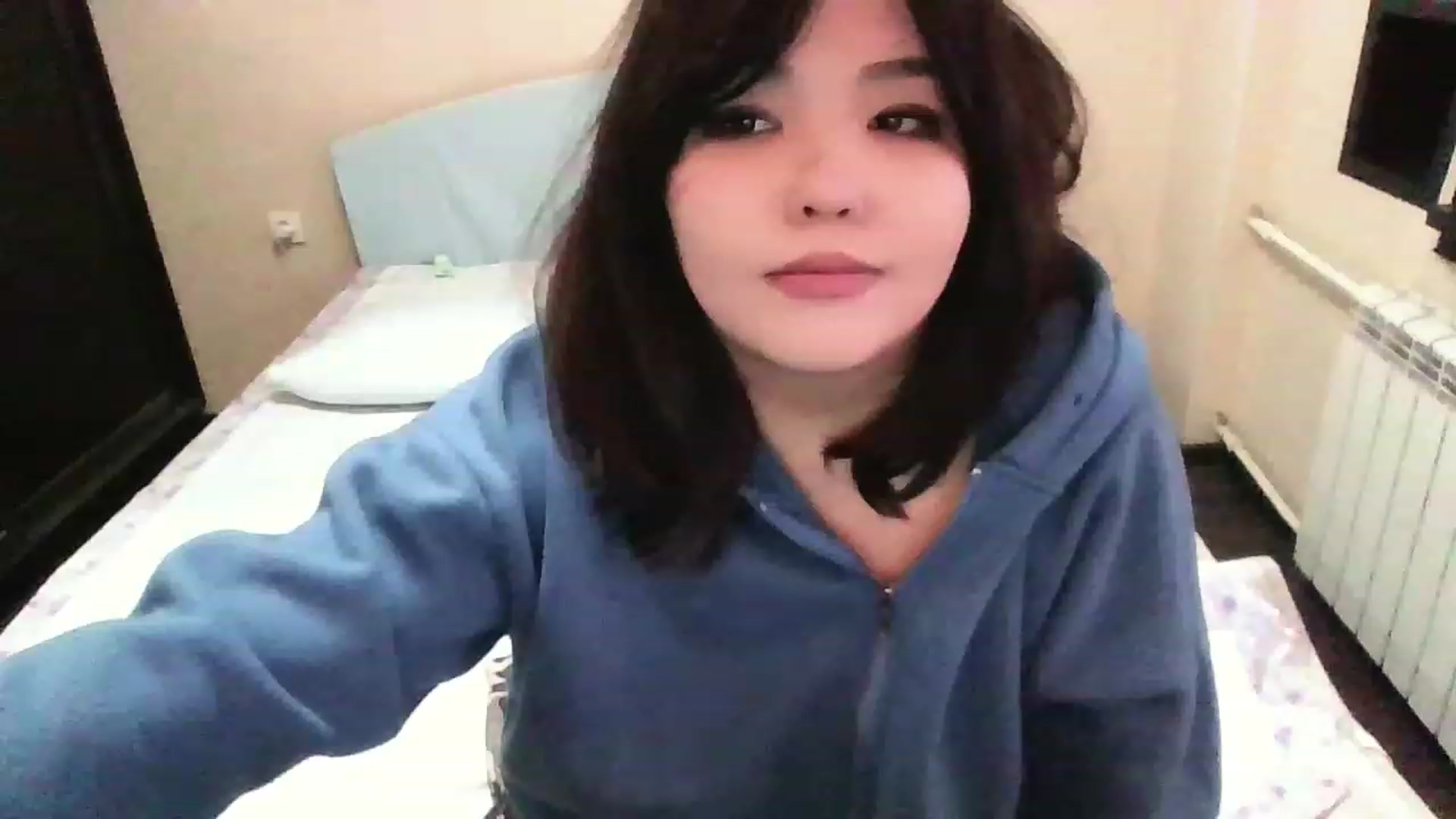 Gallery image thumbnail from MaiChubbyFace's myfreecams stream on, 12/28/2022, 10:10 image 14 of 20