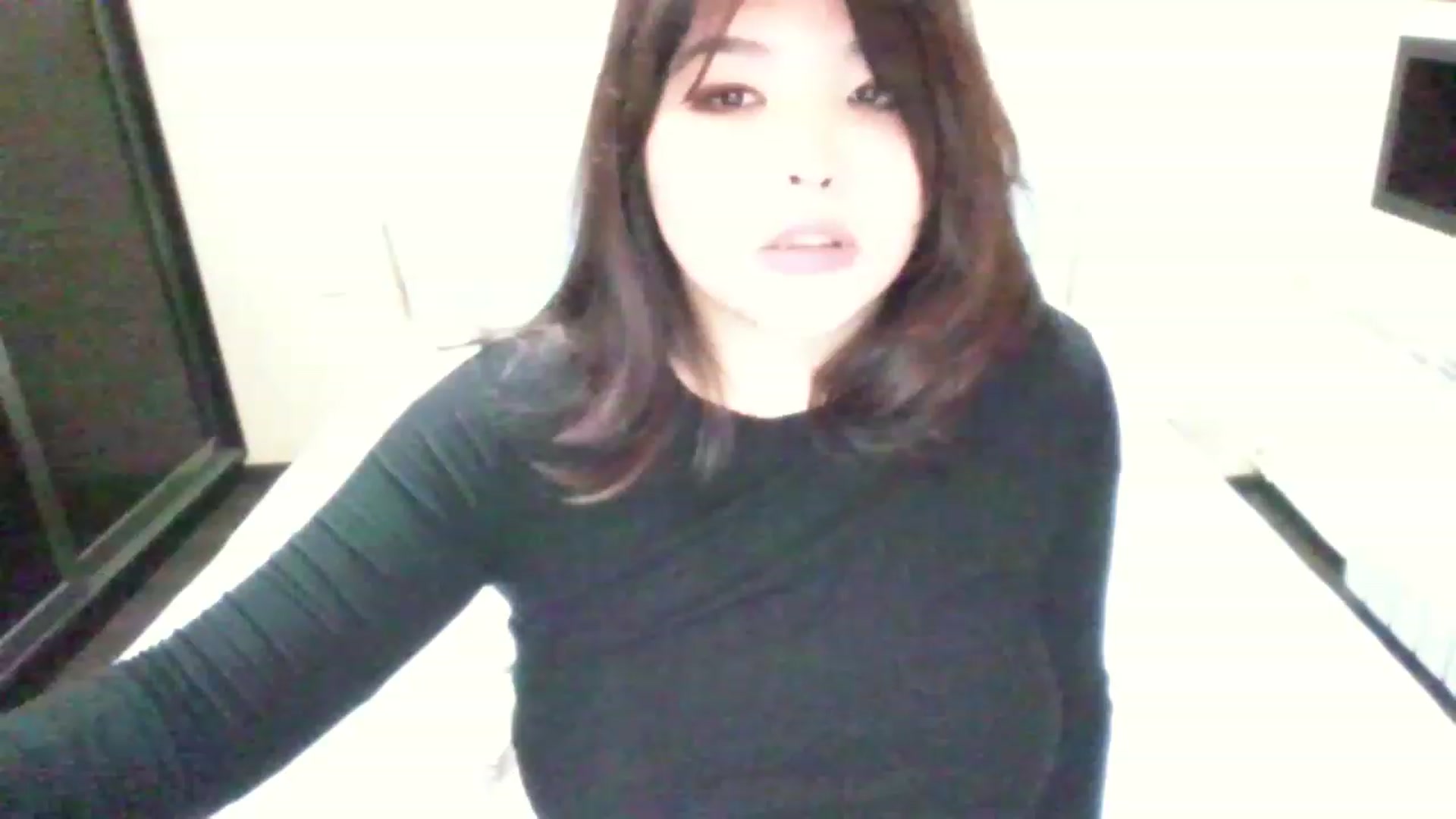 Gallery image thumbnail from MaiChubbyFace's myfreecams stream on, 01/03/2023, 14:01 image 1 of 20