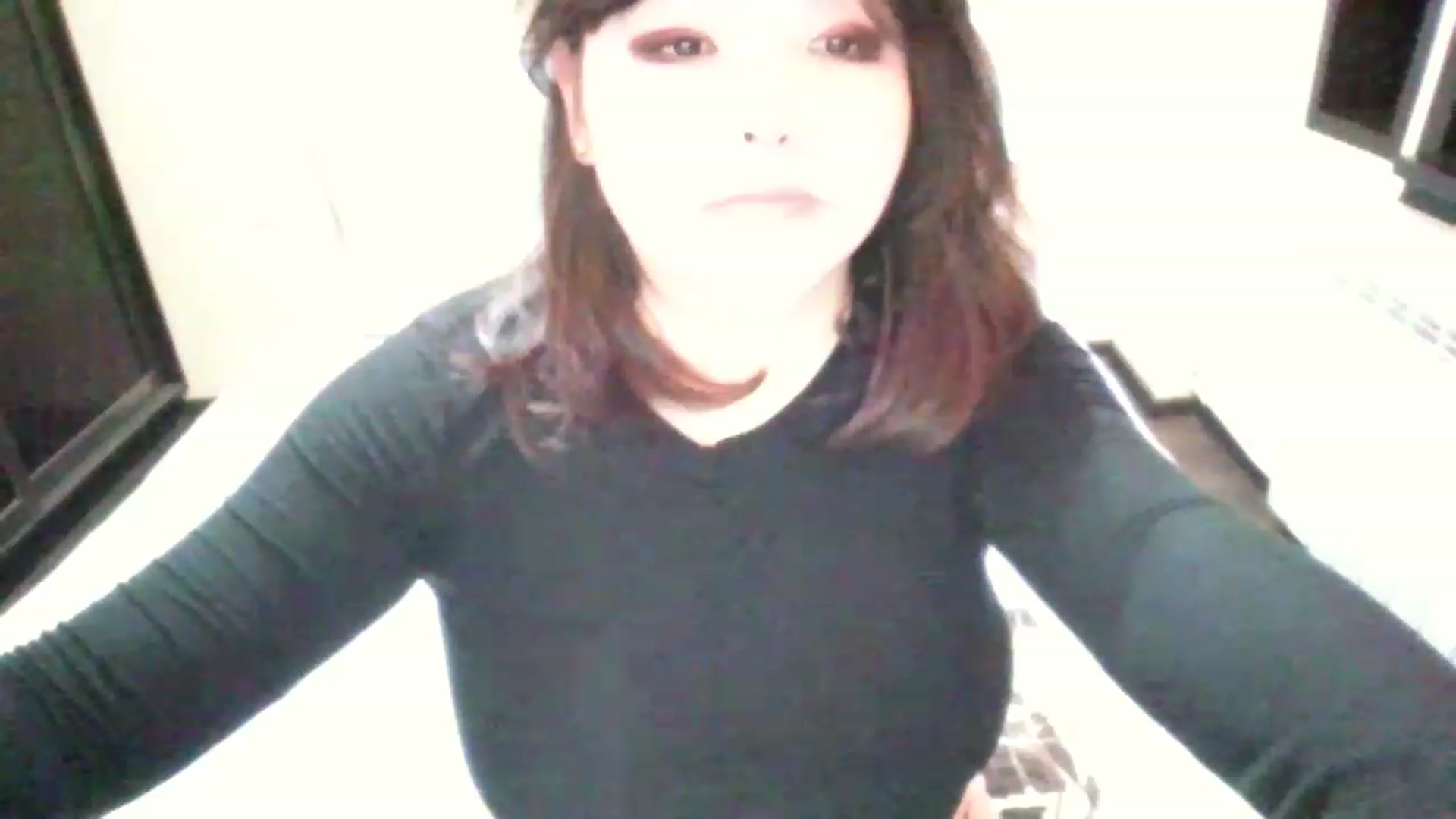 Gallery image thumbnail from MaiChubbyFace's myfreecams stream on, 01/03/2023, 17:00 image 17 of 20