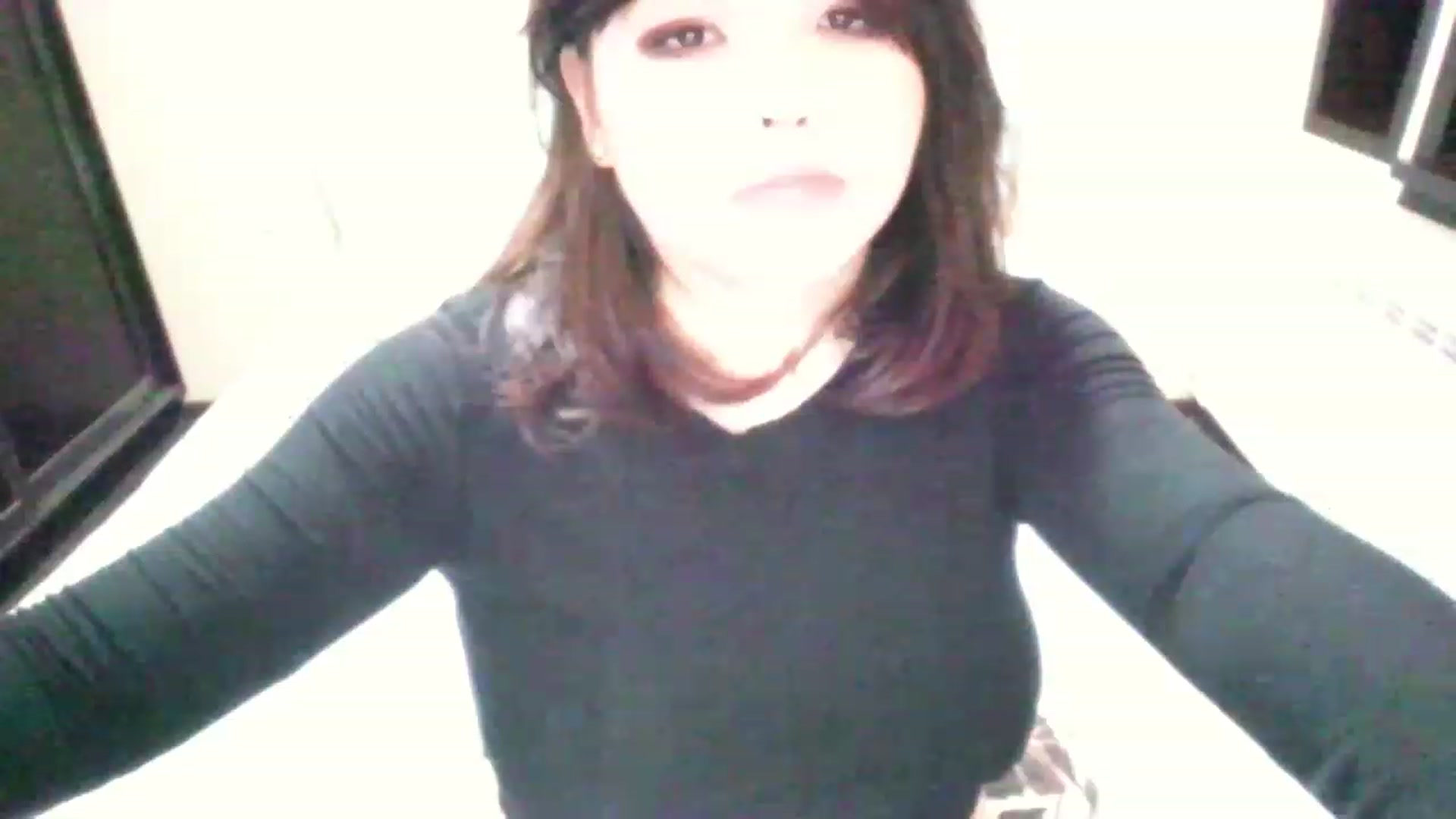 Gallery image thumbnail from MaiChubbyFace's myfreecams stream on, 01/03/2023, 17:00 image 15 of 20
