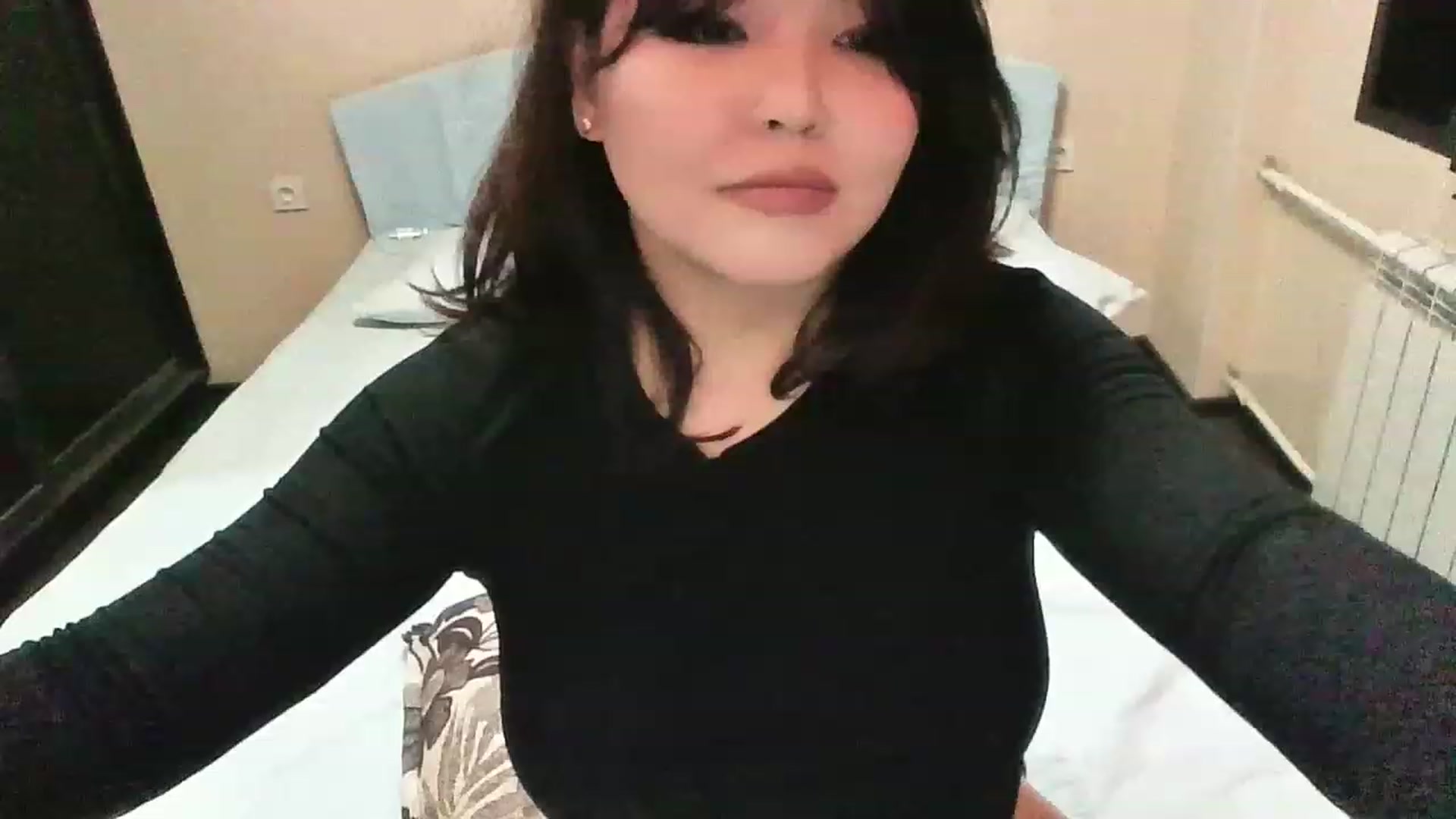 Gallery image thumbnail from MaiChubbyFace's myfreecams stream on, 01/03/2023, 17:00 image 8 of 20