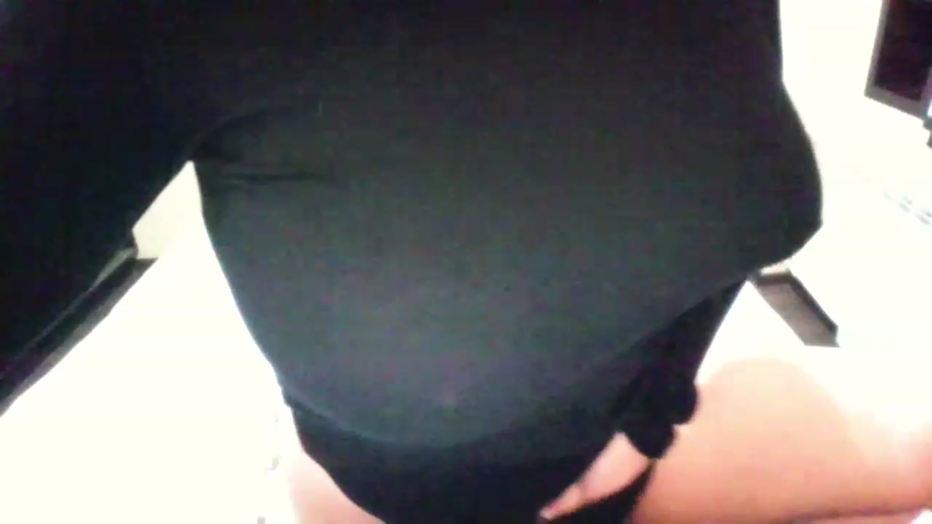 Gallery image thumbnail from MaiChubbyFace's myfreecams stream on, 01/03/2023, 17:00 image 10 of 20