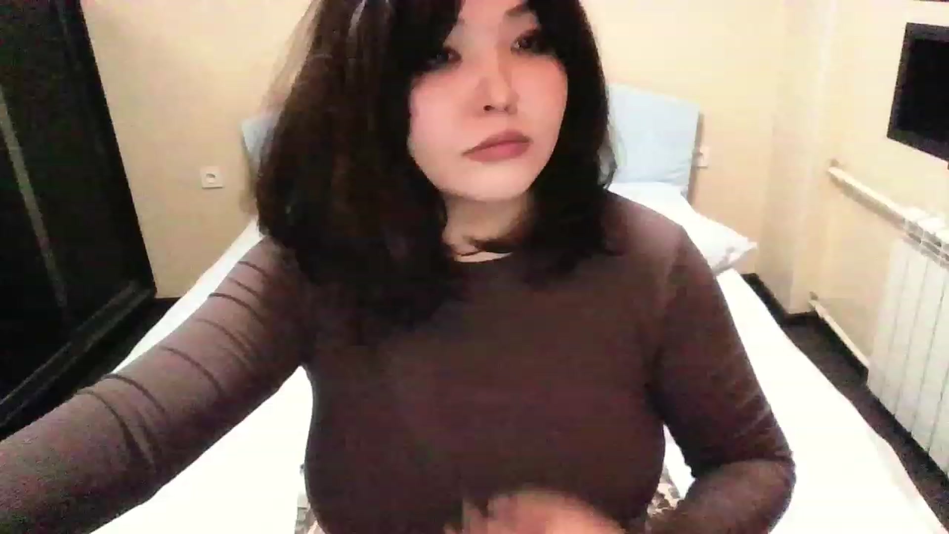 Gallery image thumbnail from MaiChubbyFace's myfreecams stream on, 01/03/2023, 17:55 image 12 of 20