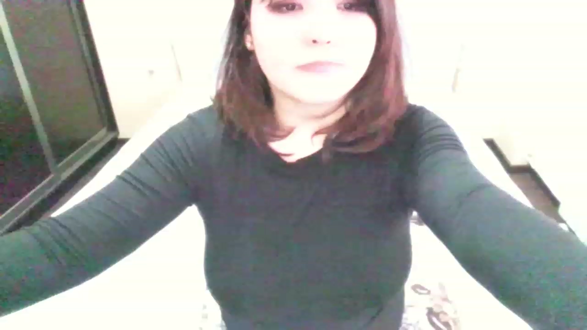 Gallery image thumbnail from MaiChubbyFace's myfreecams stream on, 01/04/2023, 07:59 image 13 of 20