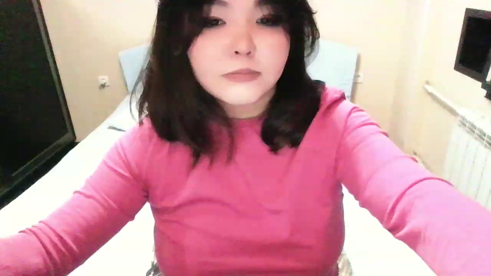 Gallery image thumbnail from MaiChubbyFace's myfreecams stream on, 01/04/2023, 16:11 image 6 of 20