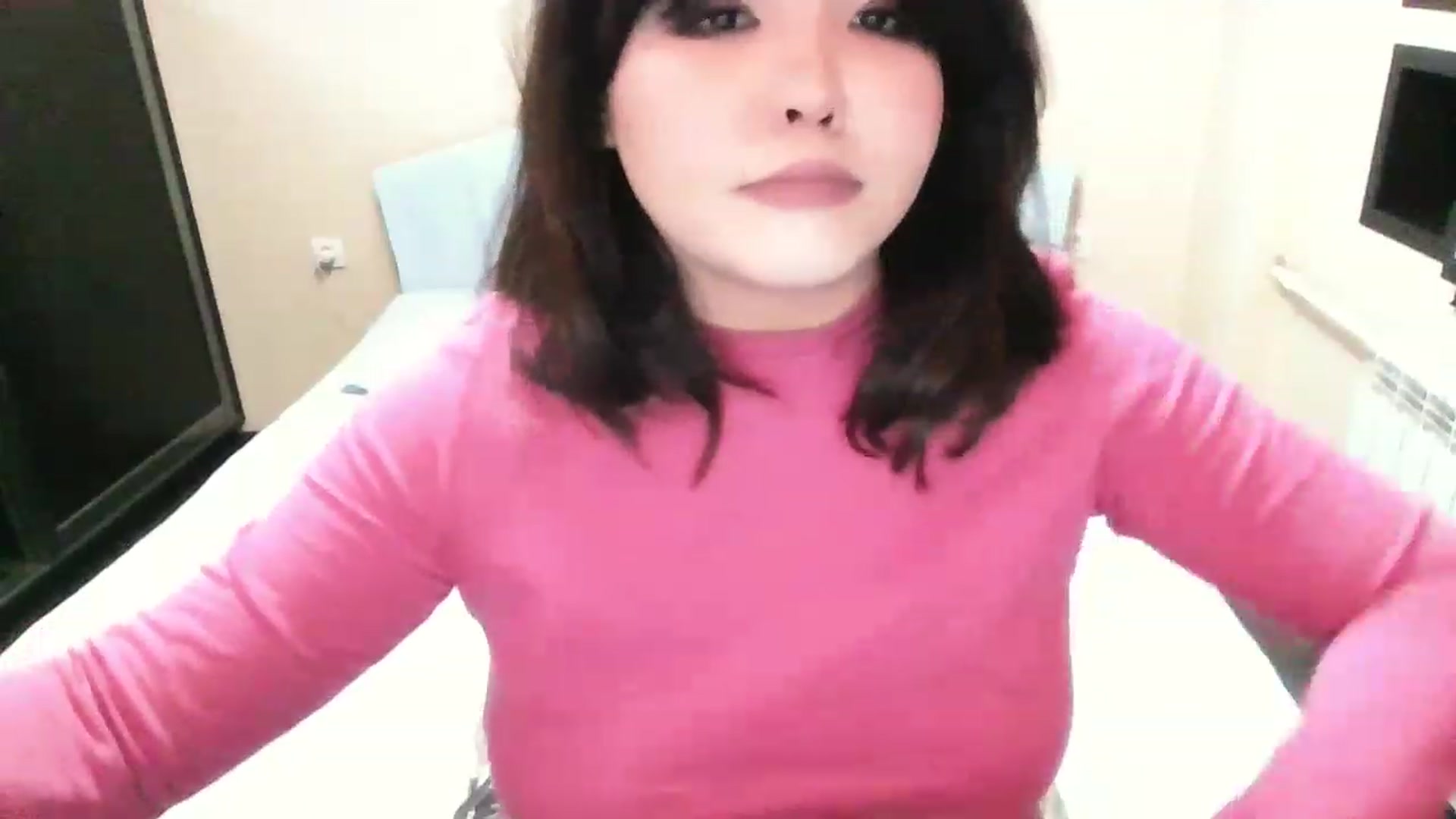 Gallery image thumbnail from MaiChubbyFace's myfreecams stream on, 01/04/2023, 16:11 image 3 of 20