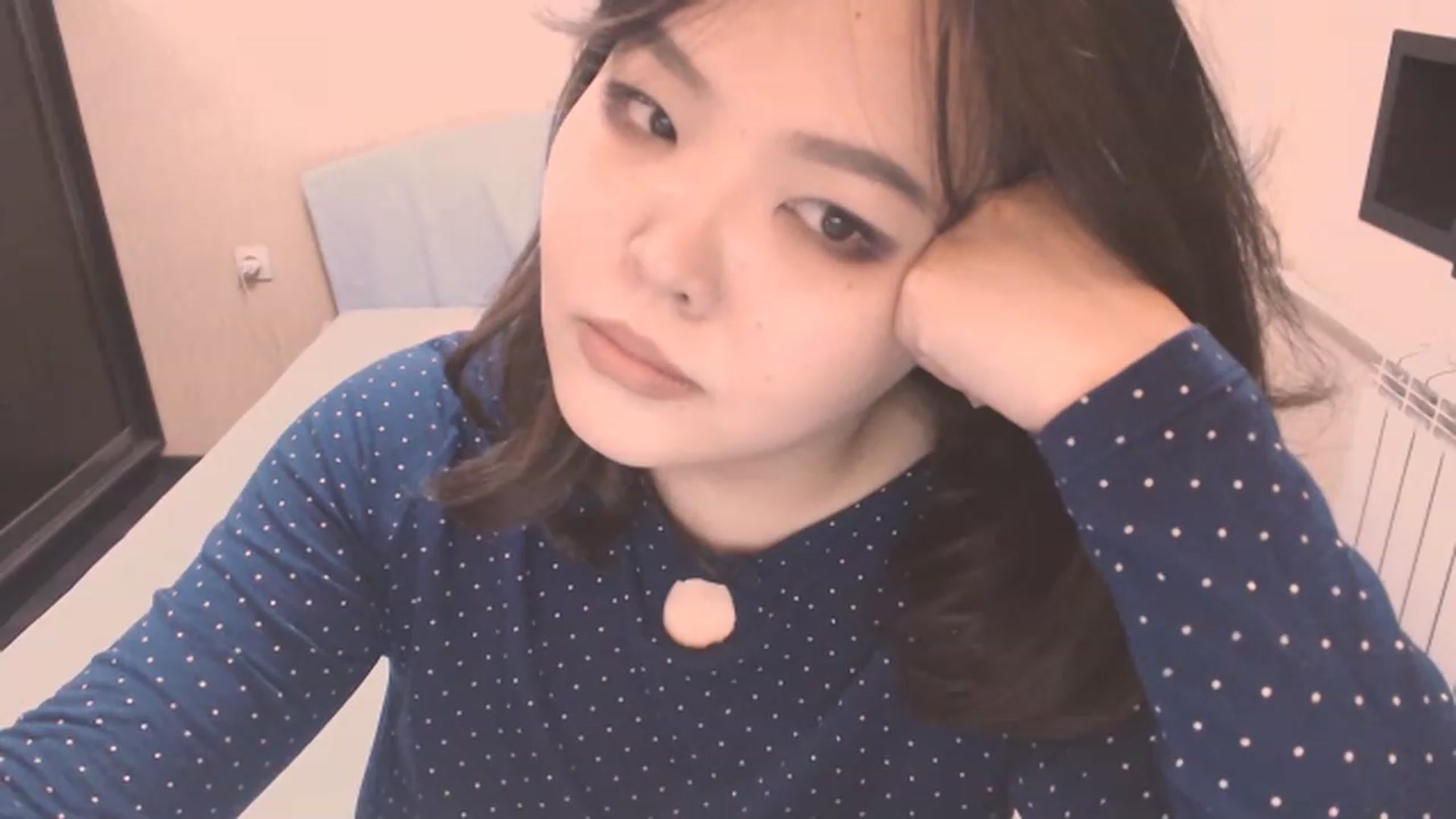 Gallery image thumbnail from MaiChubbyFace's myfreecams stream on, 01/28/2023, 14:51 image 5 of 20