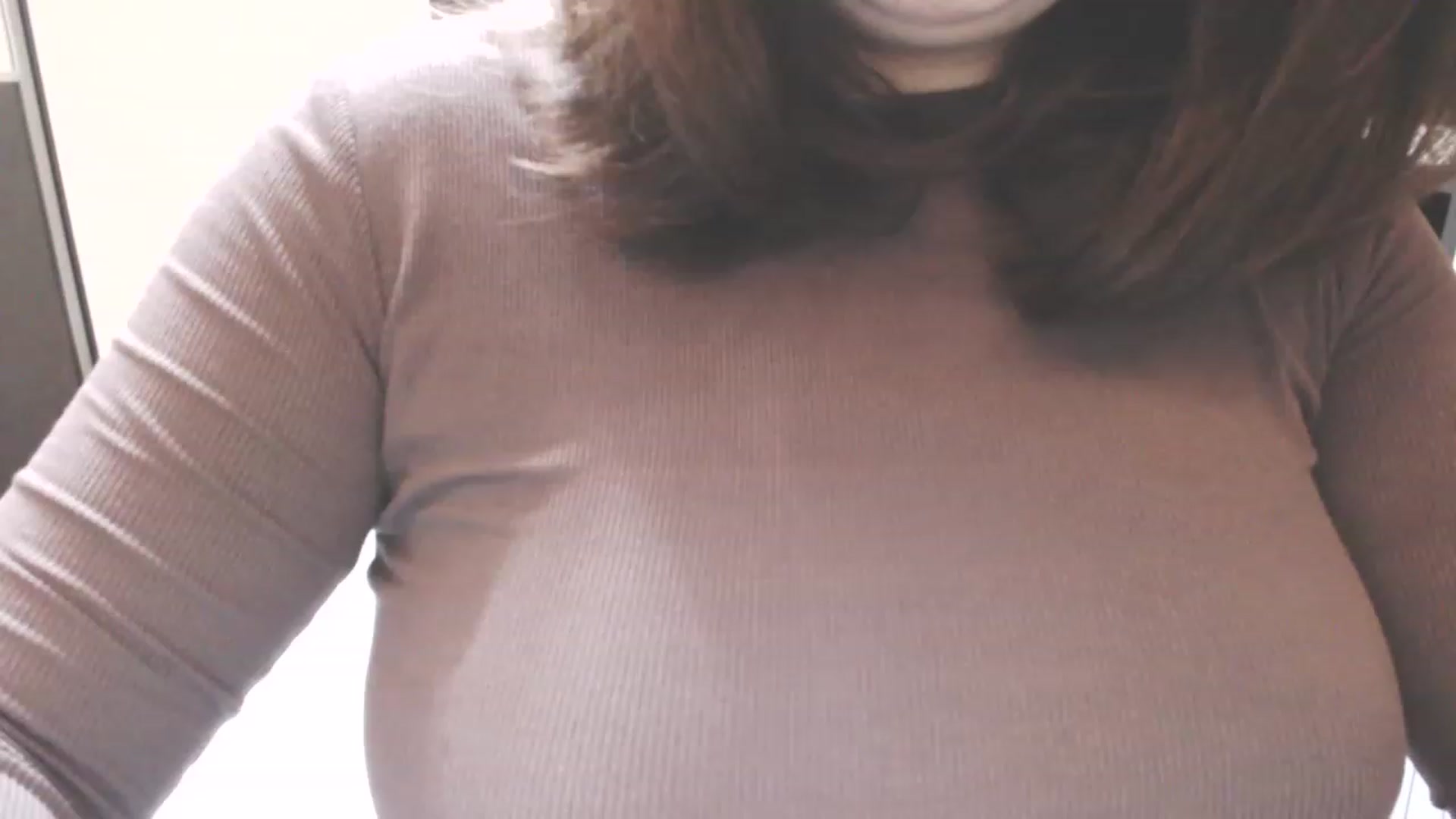 Gallery image thumbnail from MaiChubbyFace's myfreecams stream on, 01/31/2023, 22:51 image 4 of 20