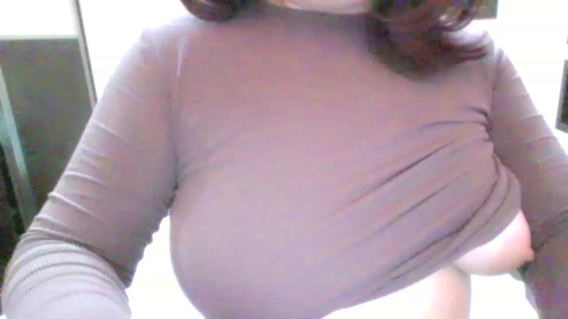 Gallery image thumbnail from MaiChubbyFace's myfreecams stream on, 02/05/2023, 08:32 image 10 of 20