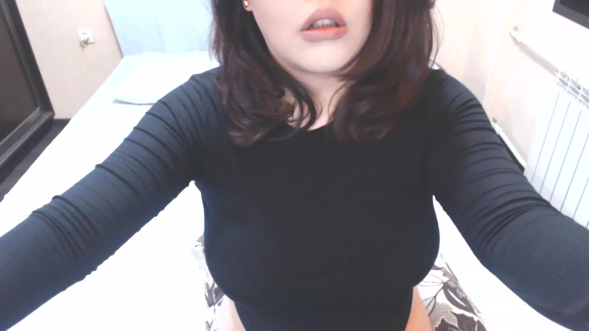 Gallery image thumbnail from MaiChubbyFace's myfreecams stream on, 02/06/2023, 24:01 image 11 of 20