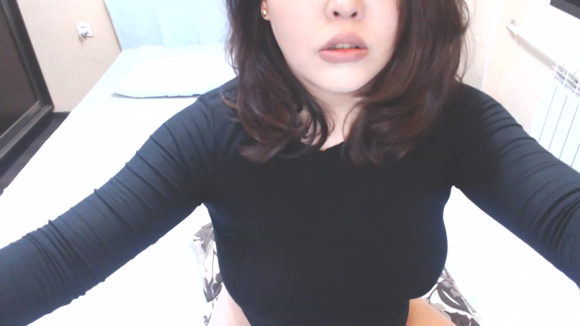Gallery image thumbnail from MaiChubbyFace's myfreecams stream on, 02/06/2023, 24:01 image 7 of 20