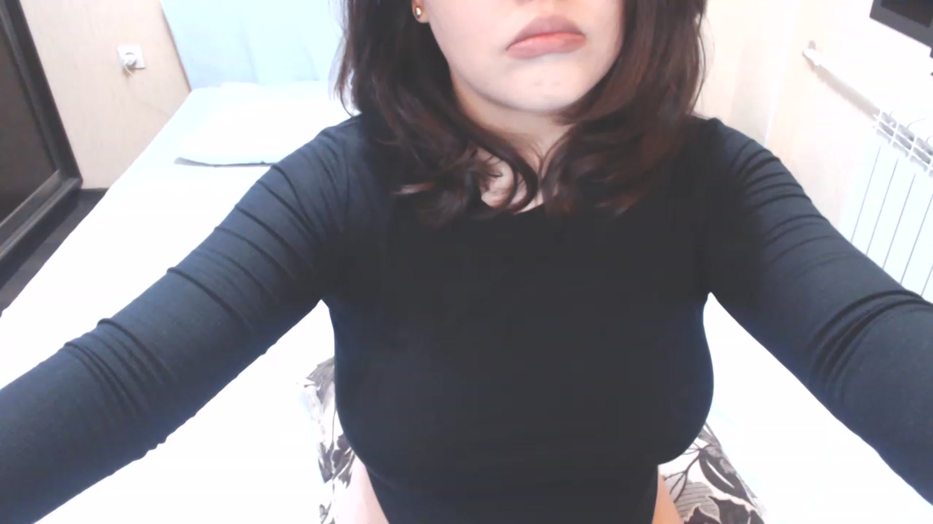 Gallery image thumbnail from MaiChubbyFace's myfreecams stream on, 02/06/2023, 24:01 image 15 of 20