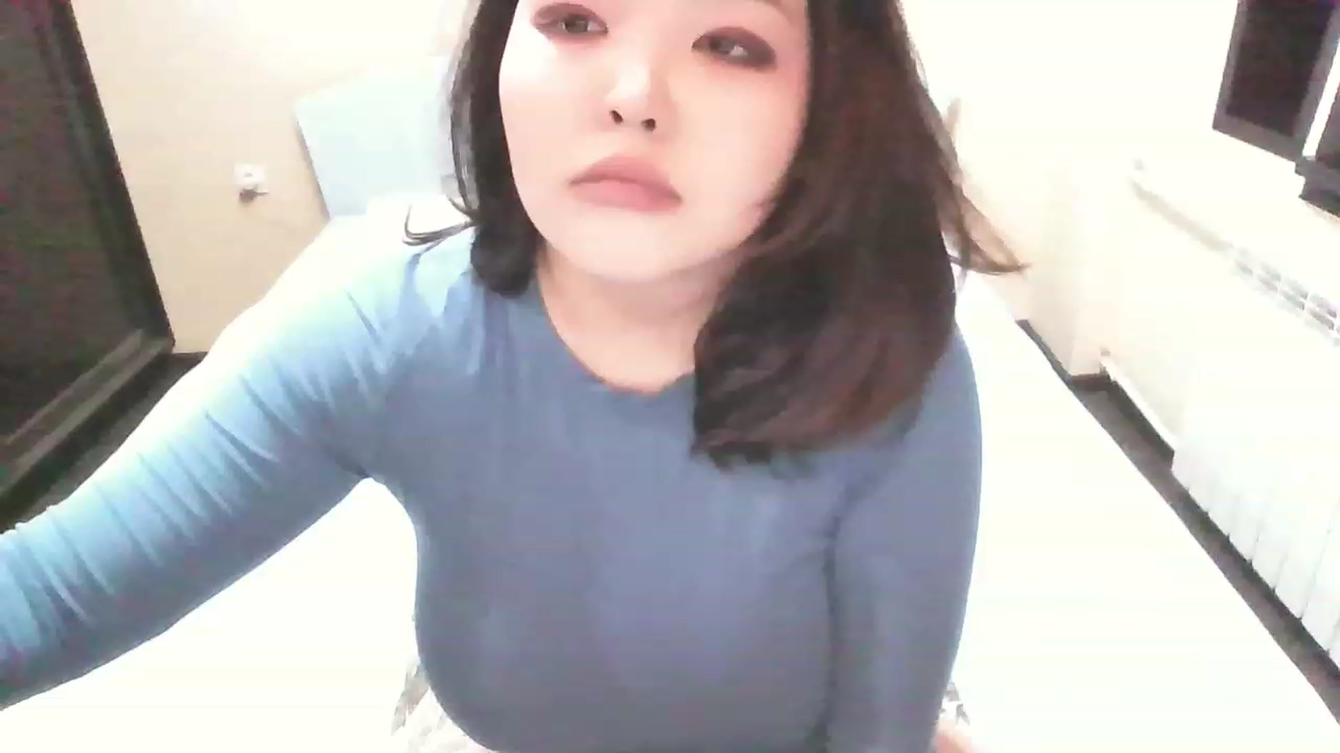 Gallery image thumbnail from MaiChubbyFace's myfreecams stream on, 02/12/2023, 15:08 image 12 of 20