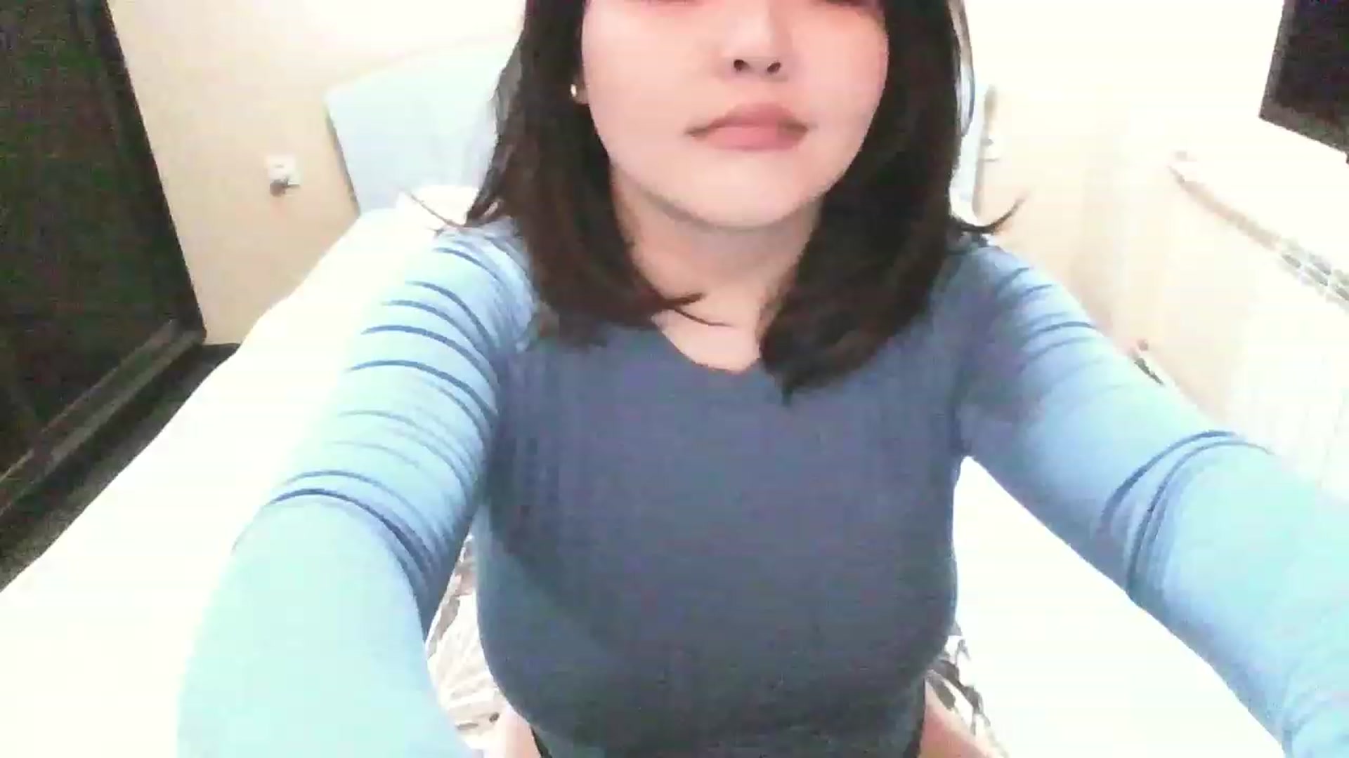 Gallery image thumbnail from MaiChubbyFace's myfreecams stream on, 02/12/2023, 15:08 image 6 of 20