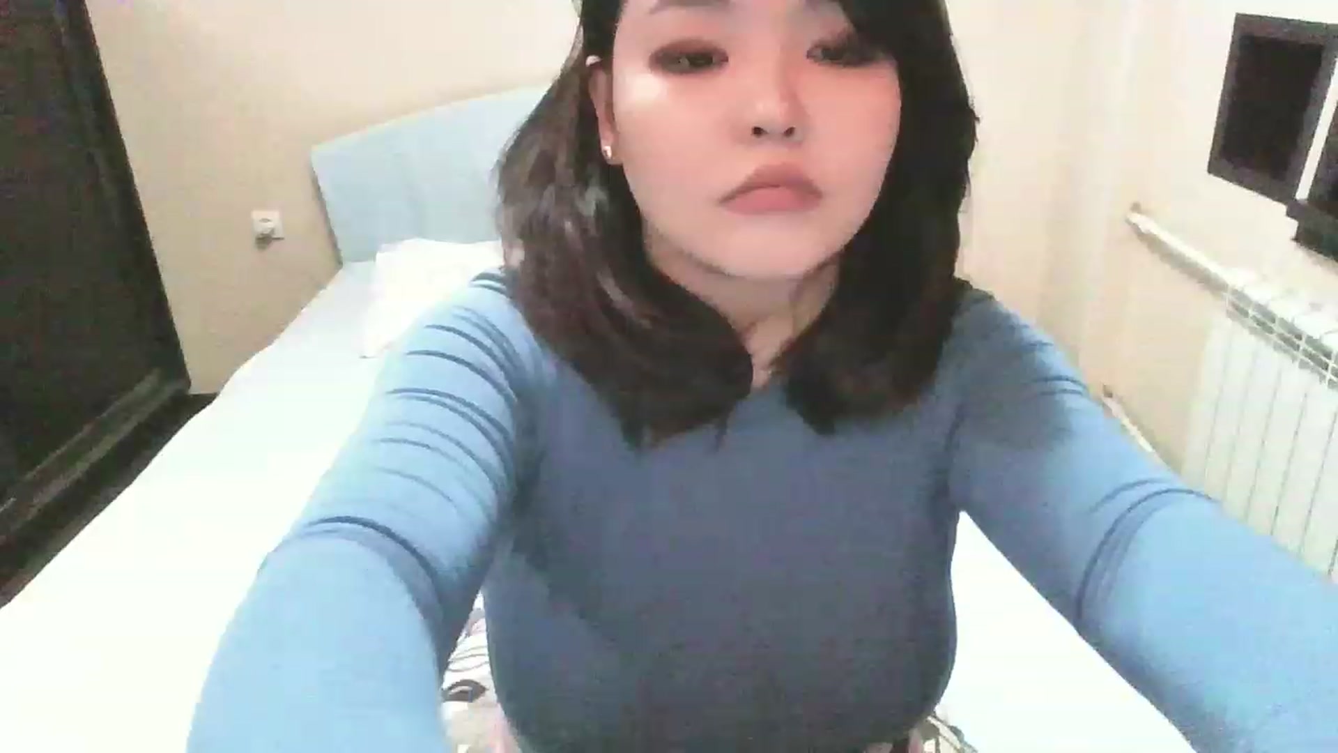 Gallery image thumbnail from MaiChubbyFace's myfreecams stream on, 02/12/2023, 15:48 image 3 of 20
